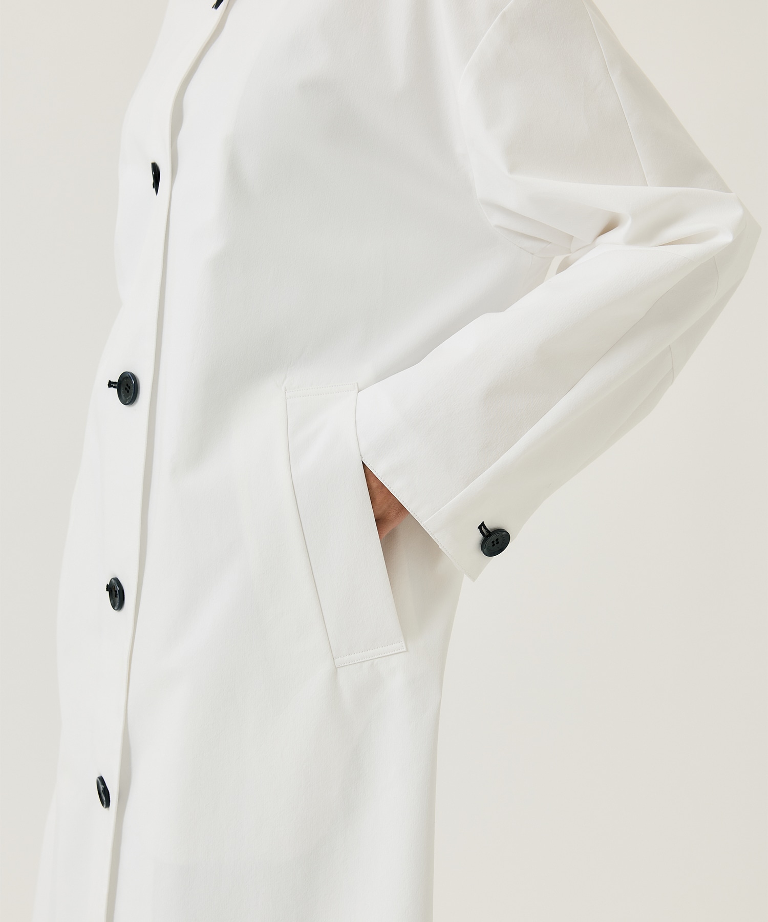 Liberata coat WH AKIRANAKA