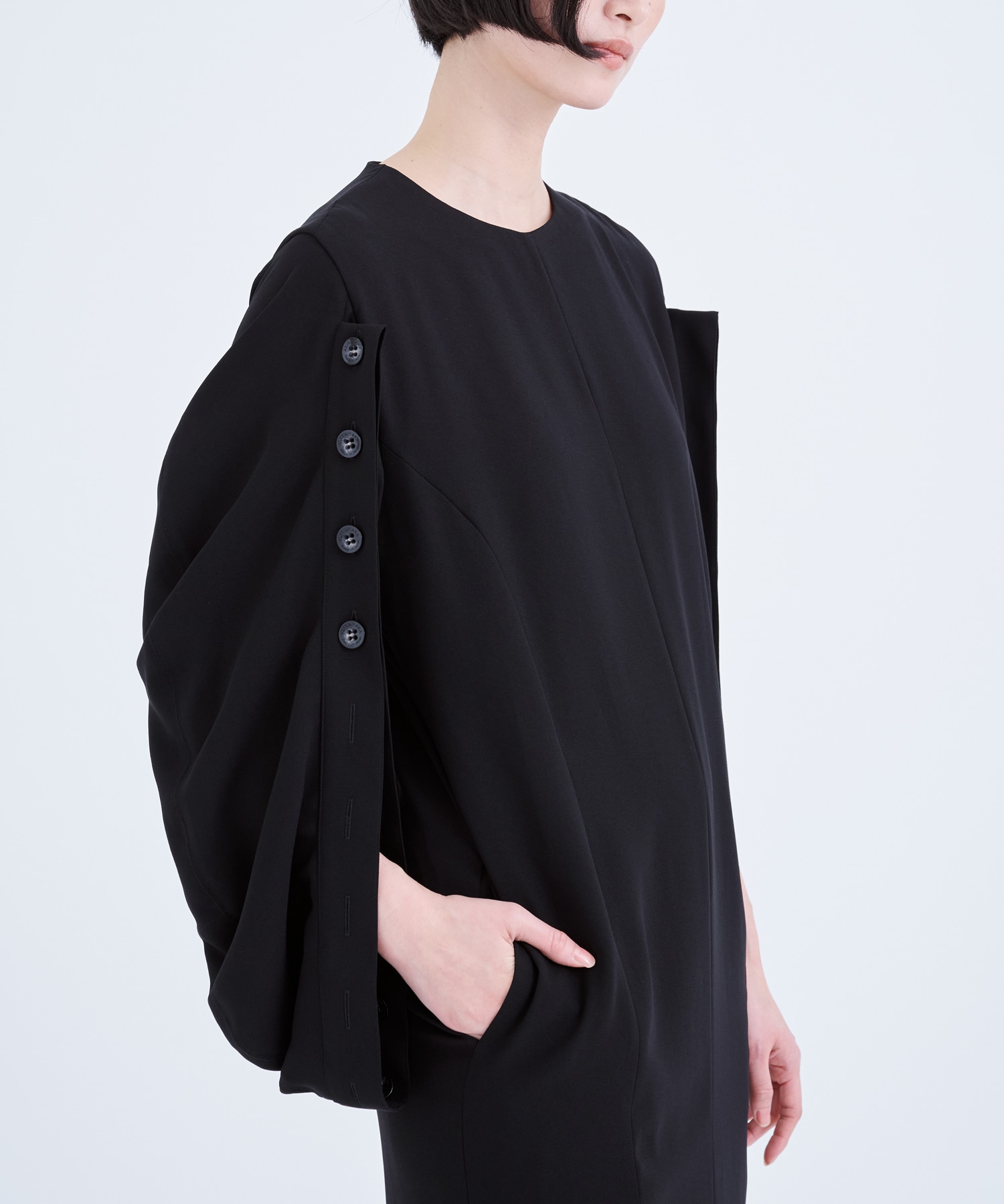 Mirka drape sleeve dress BK(1 BLACK): AKIRANAKA: WOMENS｜ STUDIOUS