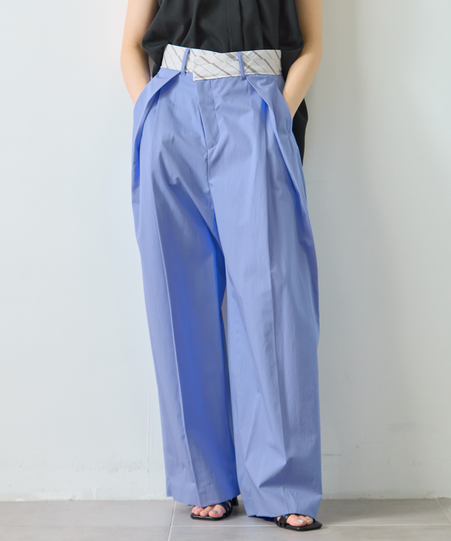 Cotton Tucked Trousers STUDIOUS