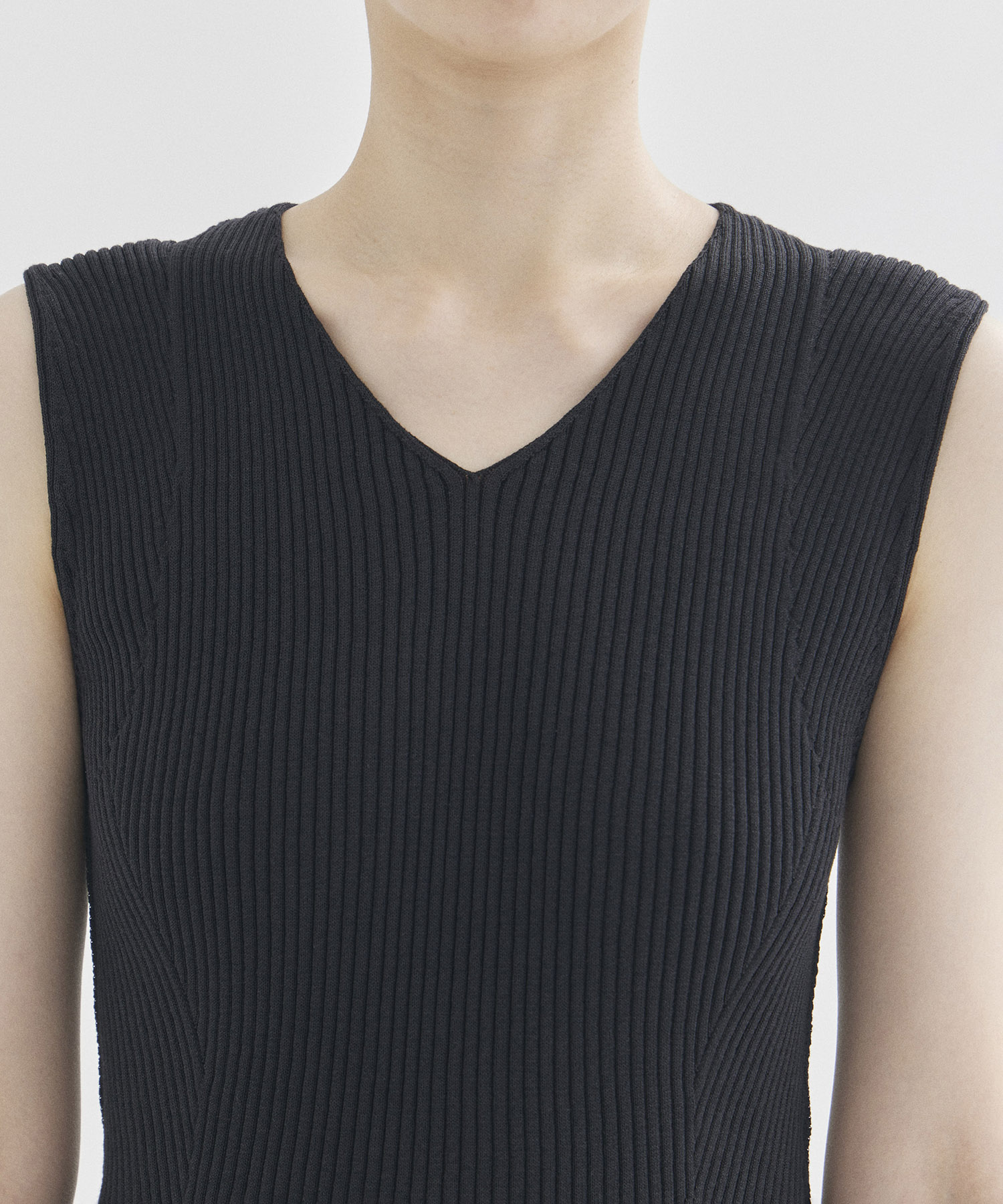 V-Neck Rib Knit Top STUDIOUS