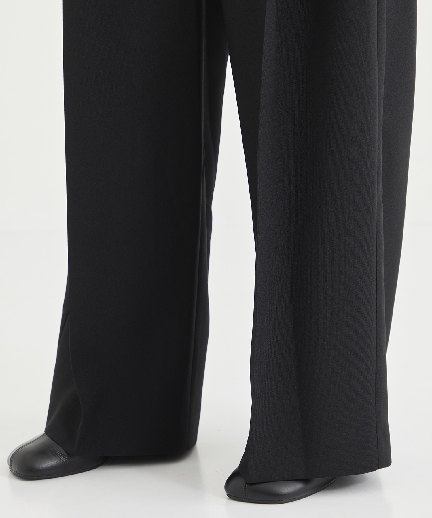 Elastic Waist Tucked Trousers STUDIOUS