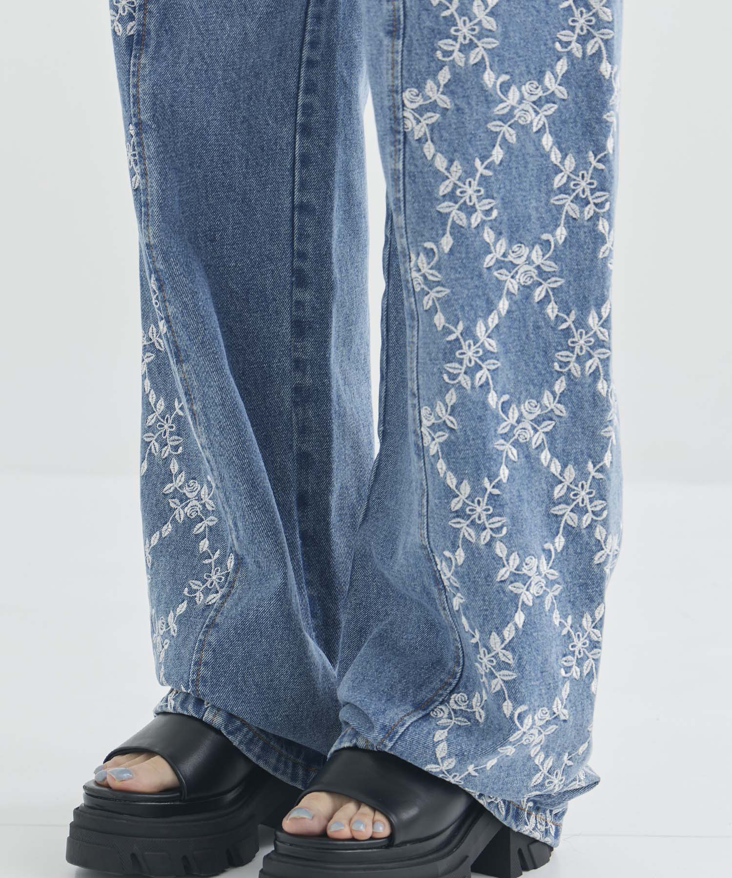 FLOWER EMBROIDERED WIDE JEANS FETICO