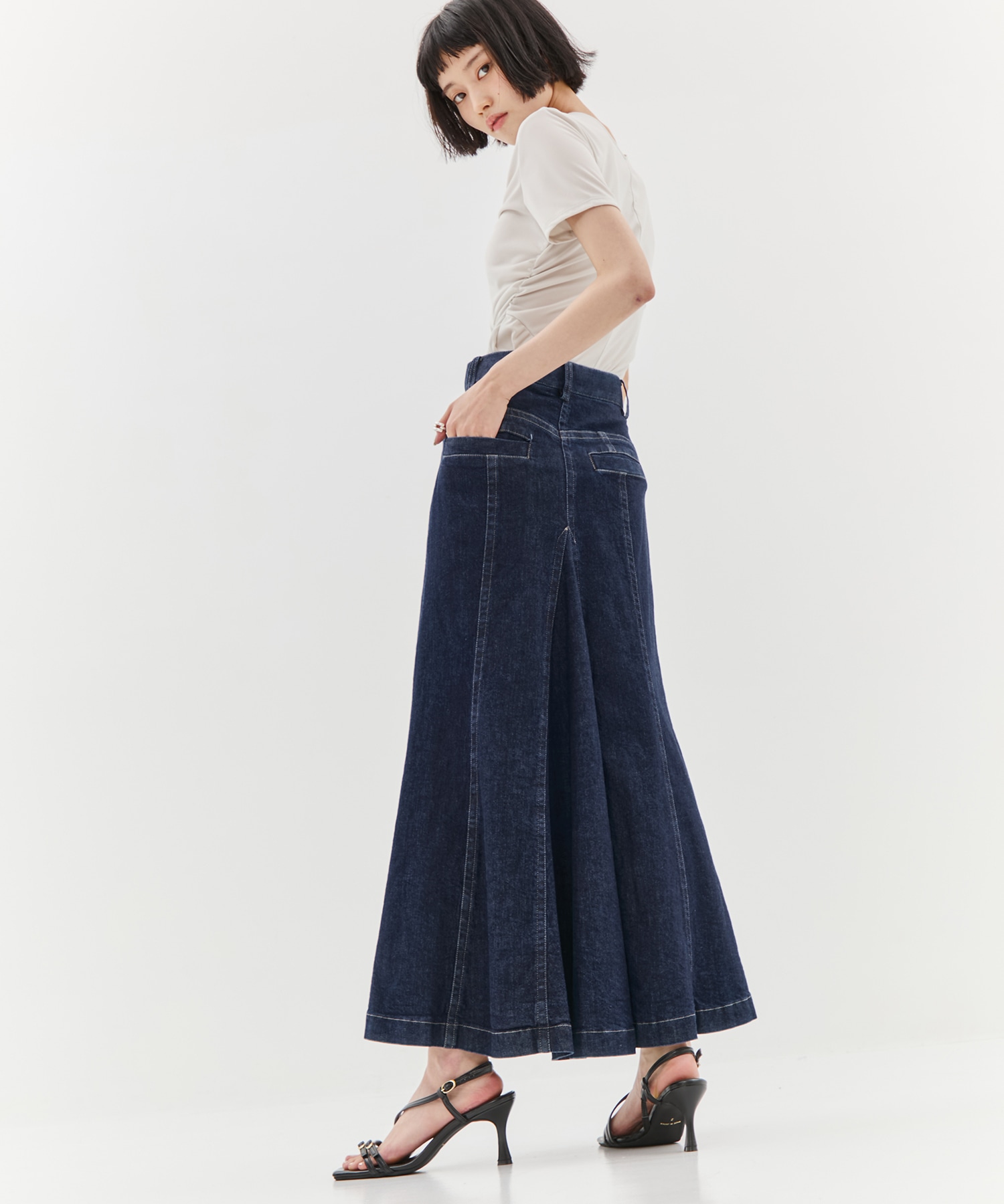 Back Flare Denim SK STUDIOUS