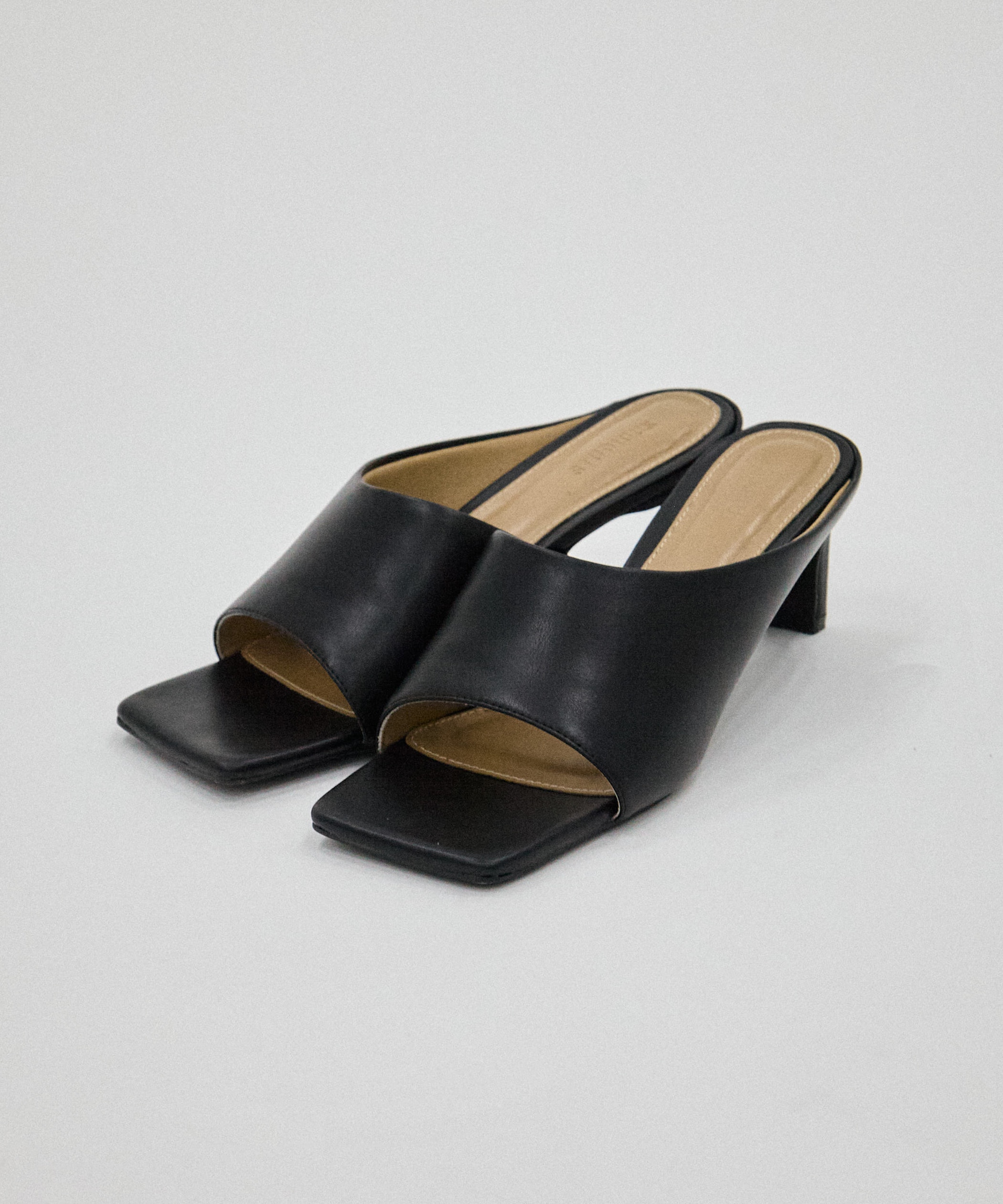 Square Toe Mule STUDIOUS