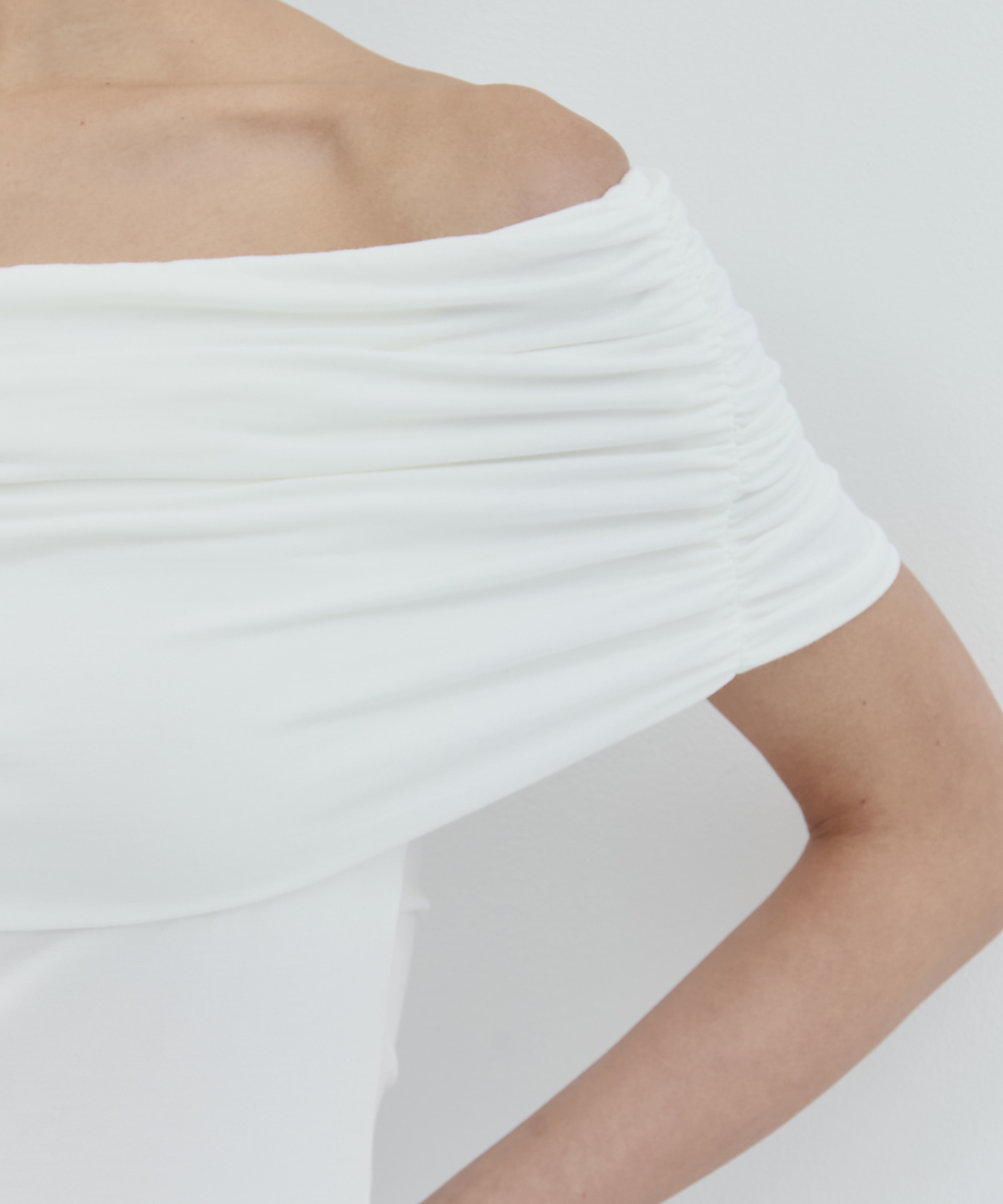 別注OFF SHOULDER TOPS determ