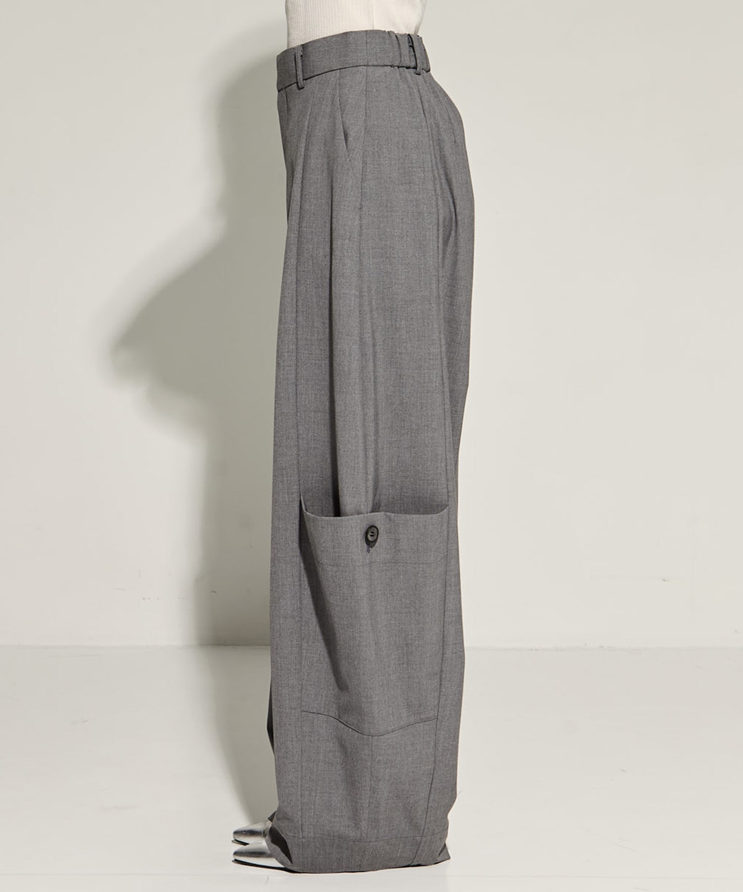 Barrel Leg Cargo Trousers STUDIOUS