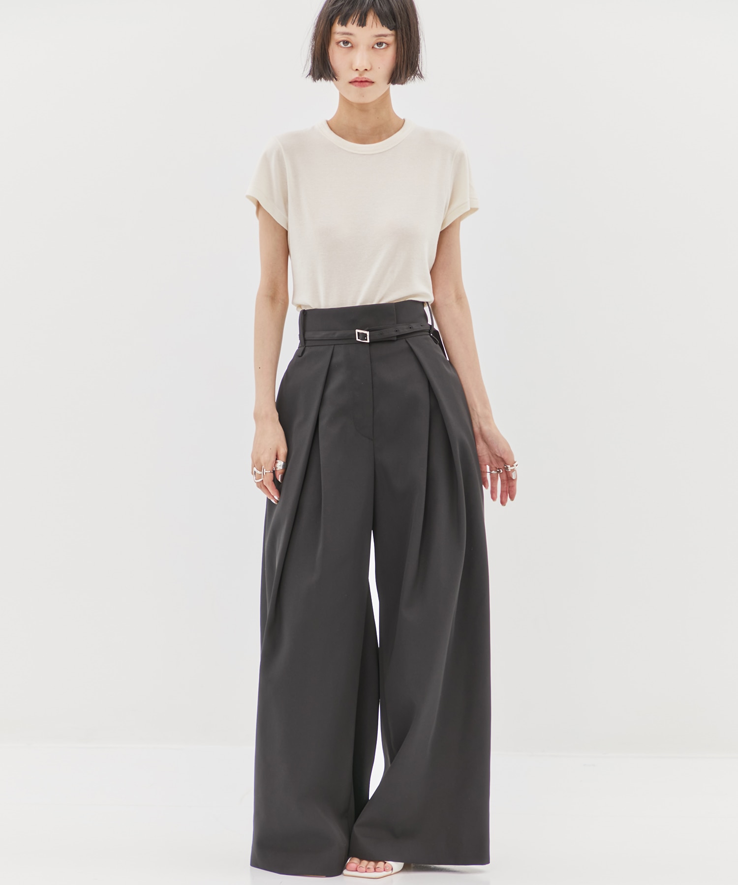 Back Asymmetry Chino Pants STUDIOUS
