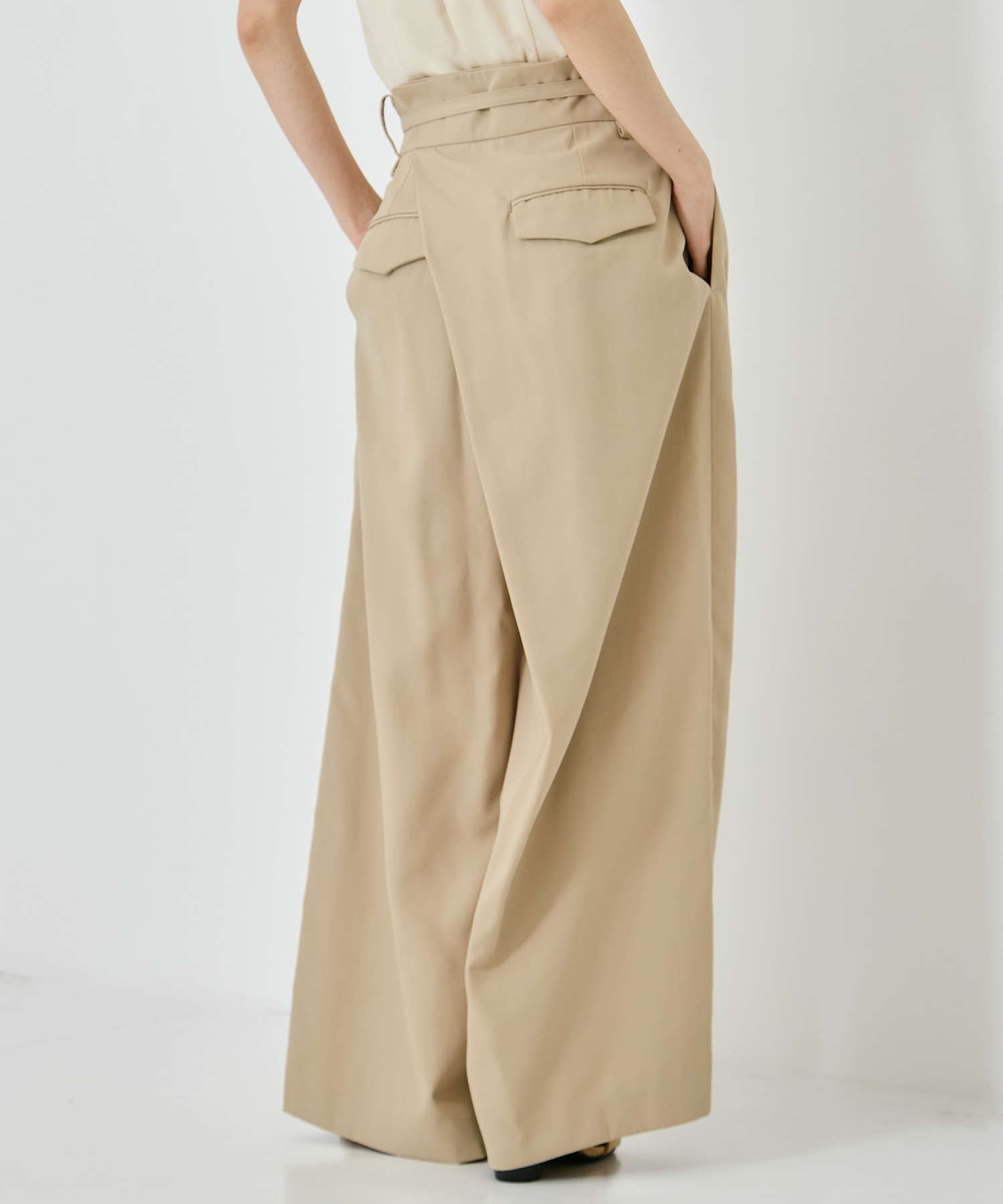 Back Asymmetry Chino Pants STUDIOUS