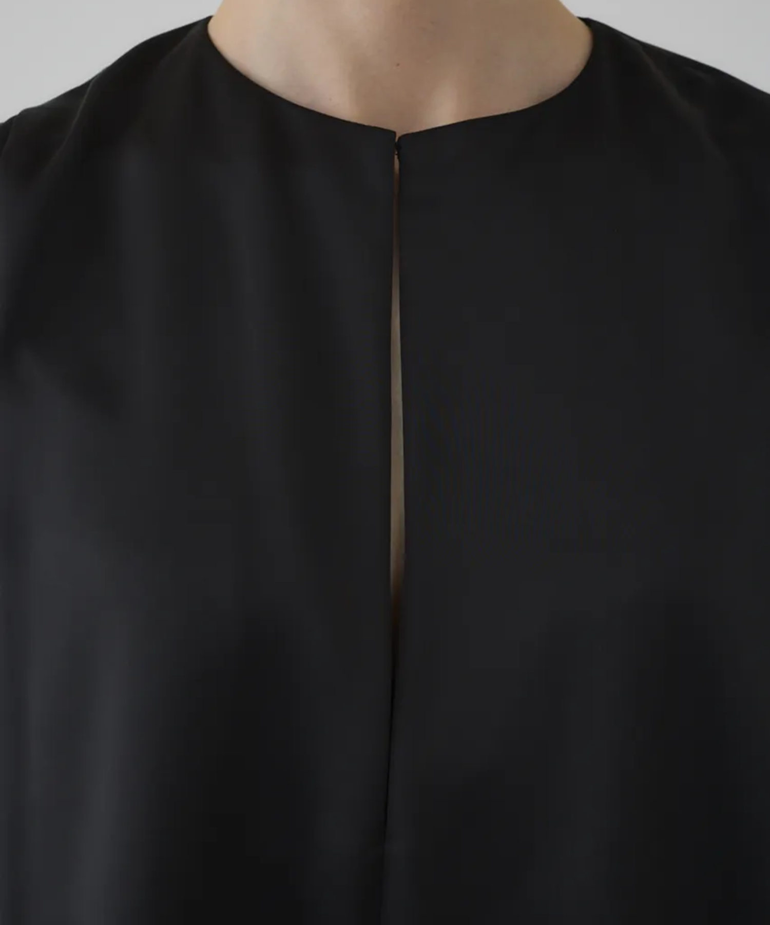 Satin chic vest RIM.ARK