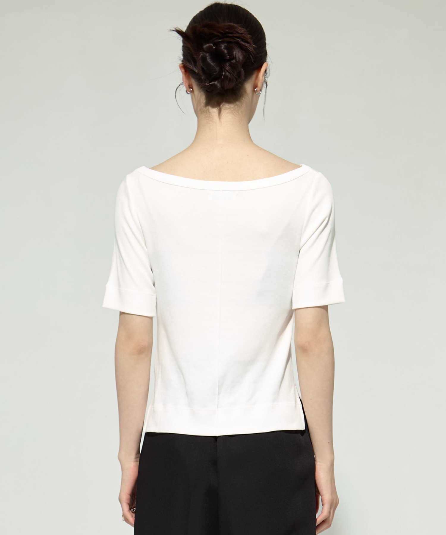 Luxury Smooth Boat Neck Tee STUDIOUS
