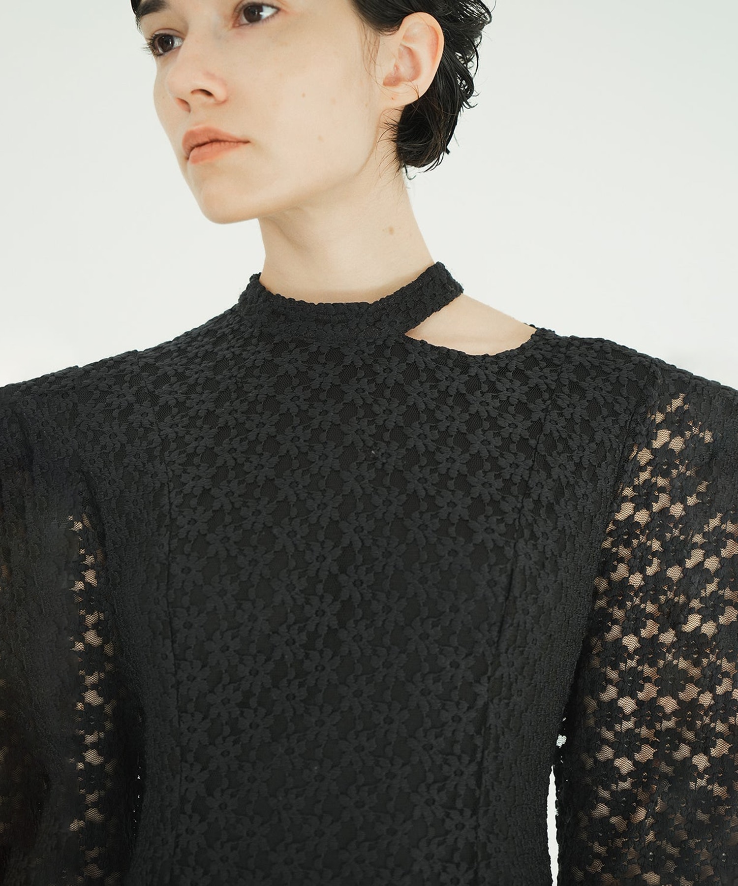 3D FLOWER LACE SLASH NECK ONEPIECE CLANE