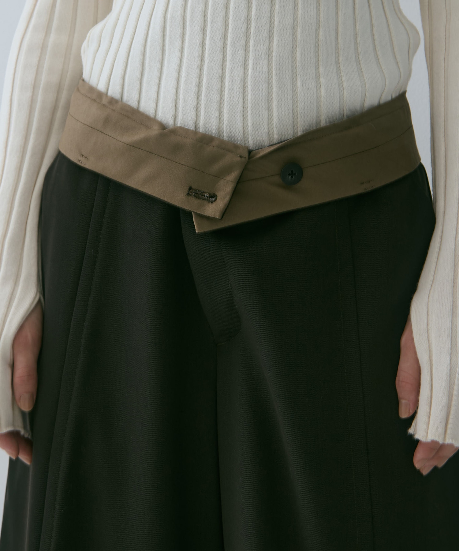 Wool Barrel Leg Trousers STUDIOUS