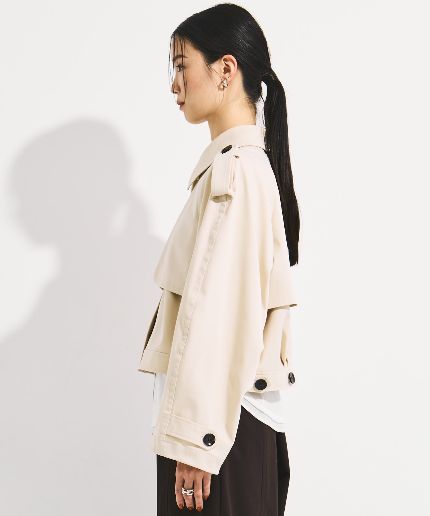 BACK GATHER SHORT TRENCH BLOUSON STUDIOUS