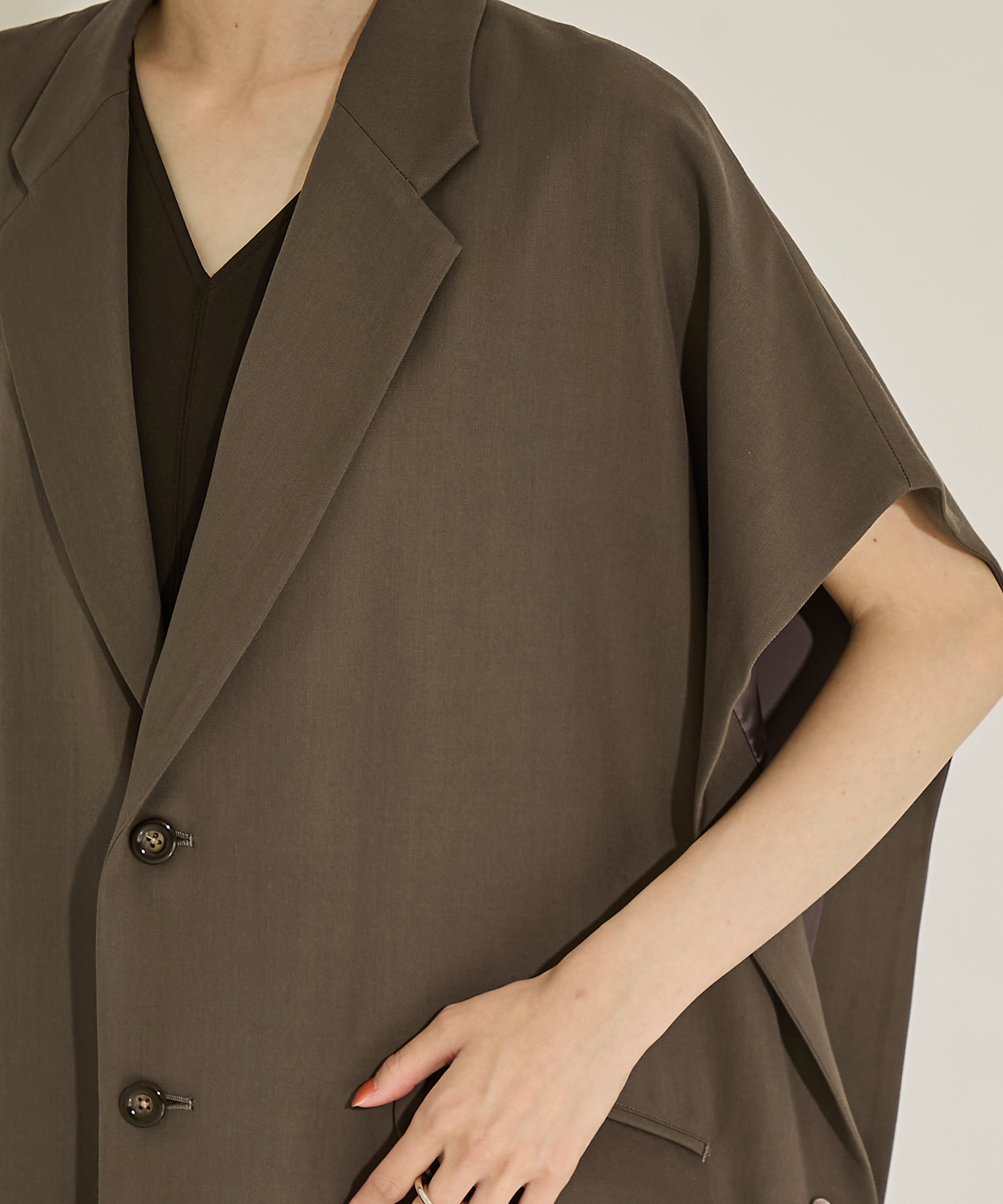 Square Vest UJOH