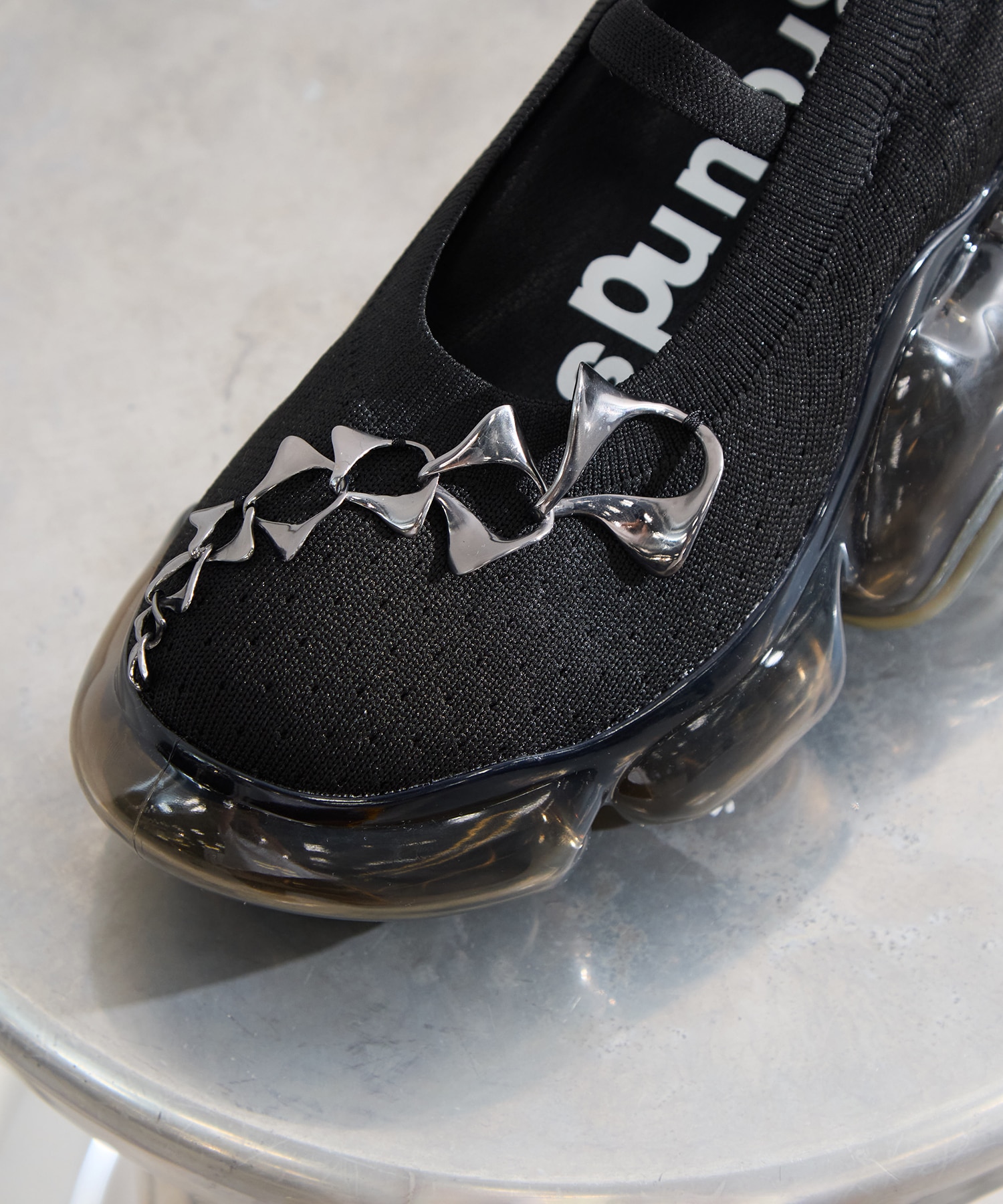 MOOPIE x HEAVEN TANUDIREDJA CHAINS MERRY grounds