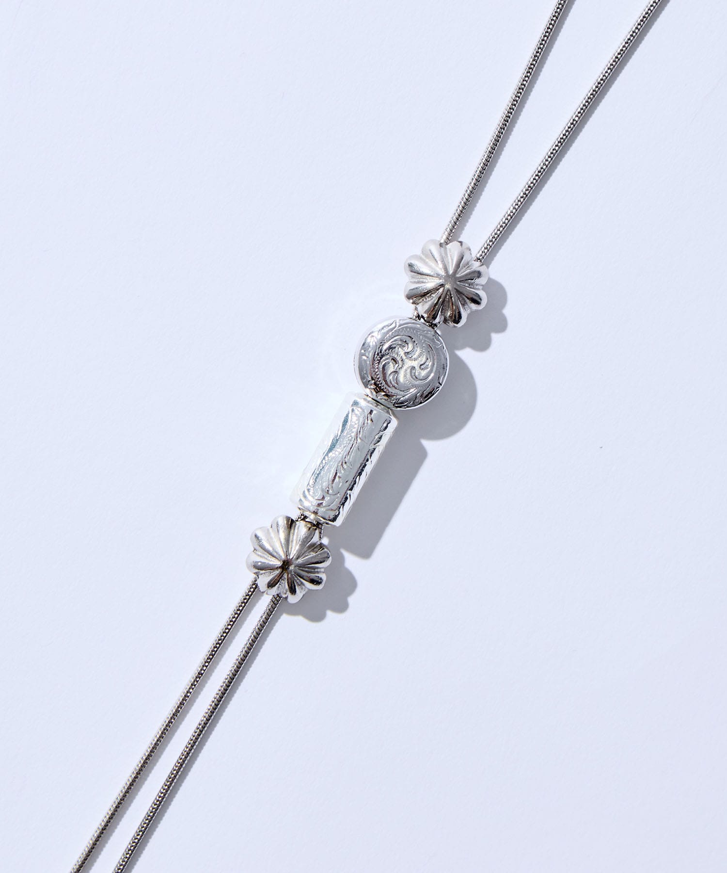 Metal loop tie small TOGA
