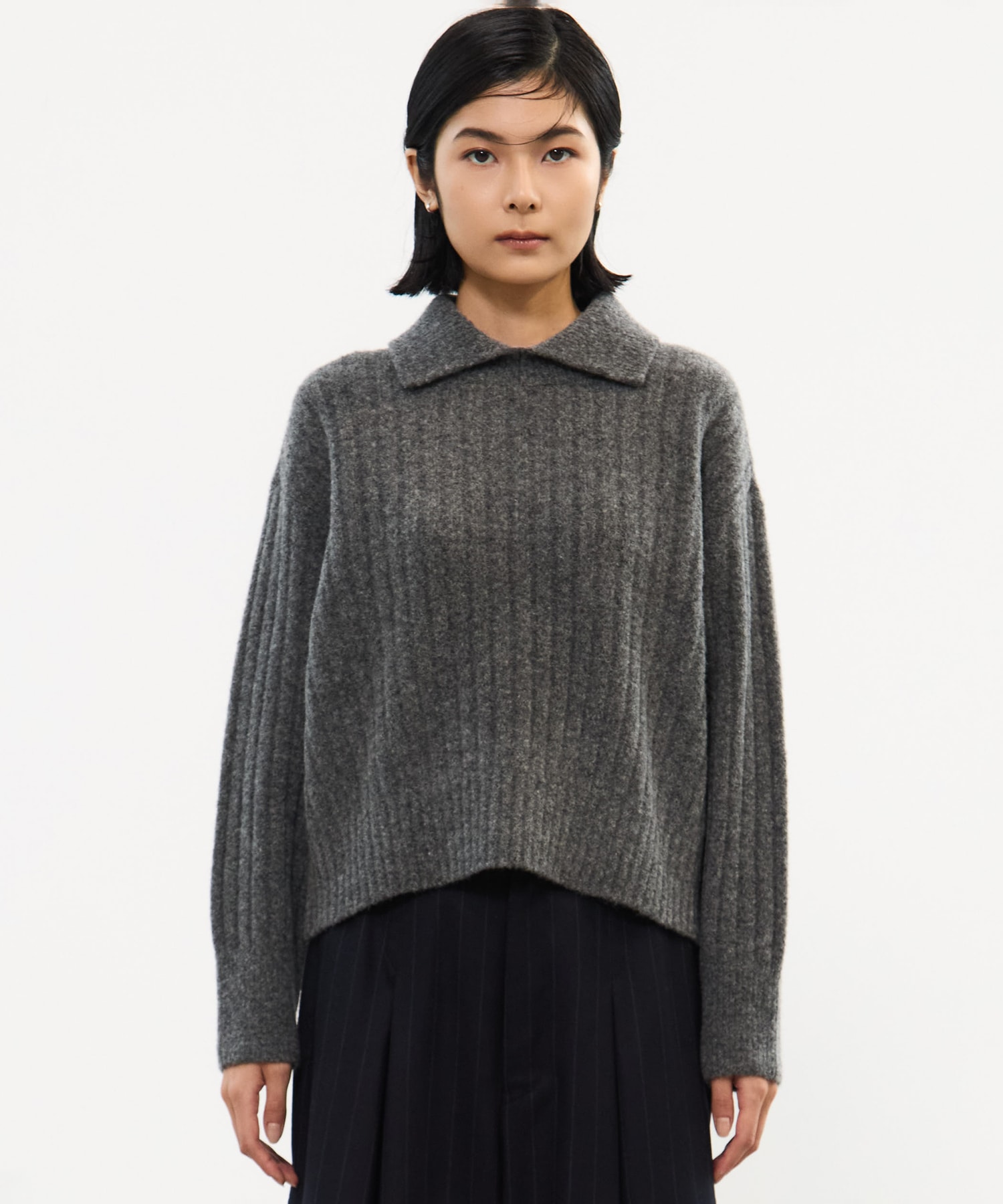 Cropped Collar Knit UJOH