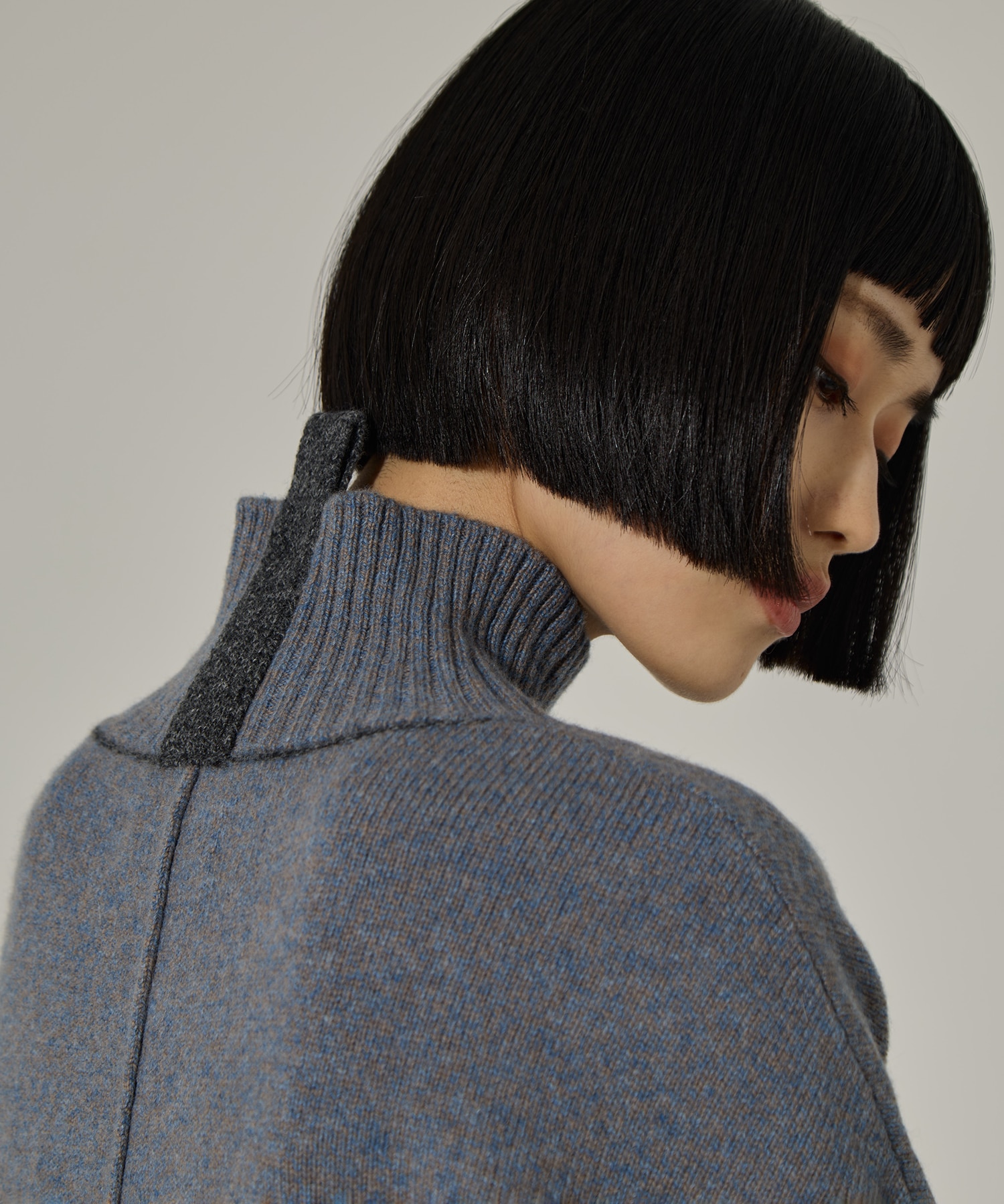 AKES-006（タートルネックニット） AKANE UTSUNOMIYA