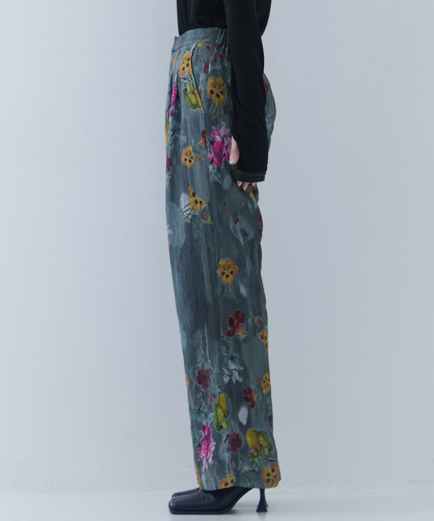 UND GRACE JACQUARD PRINT PANTS AMERI