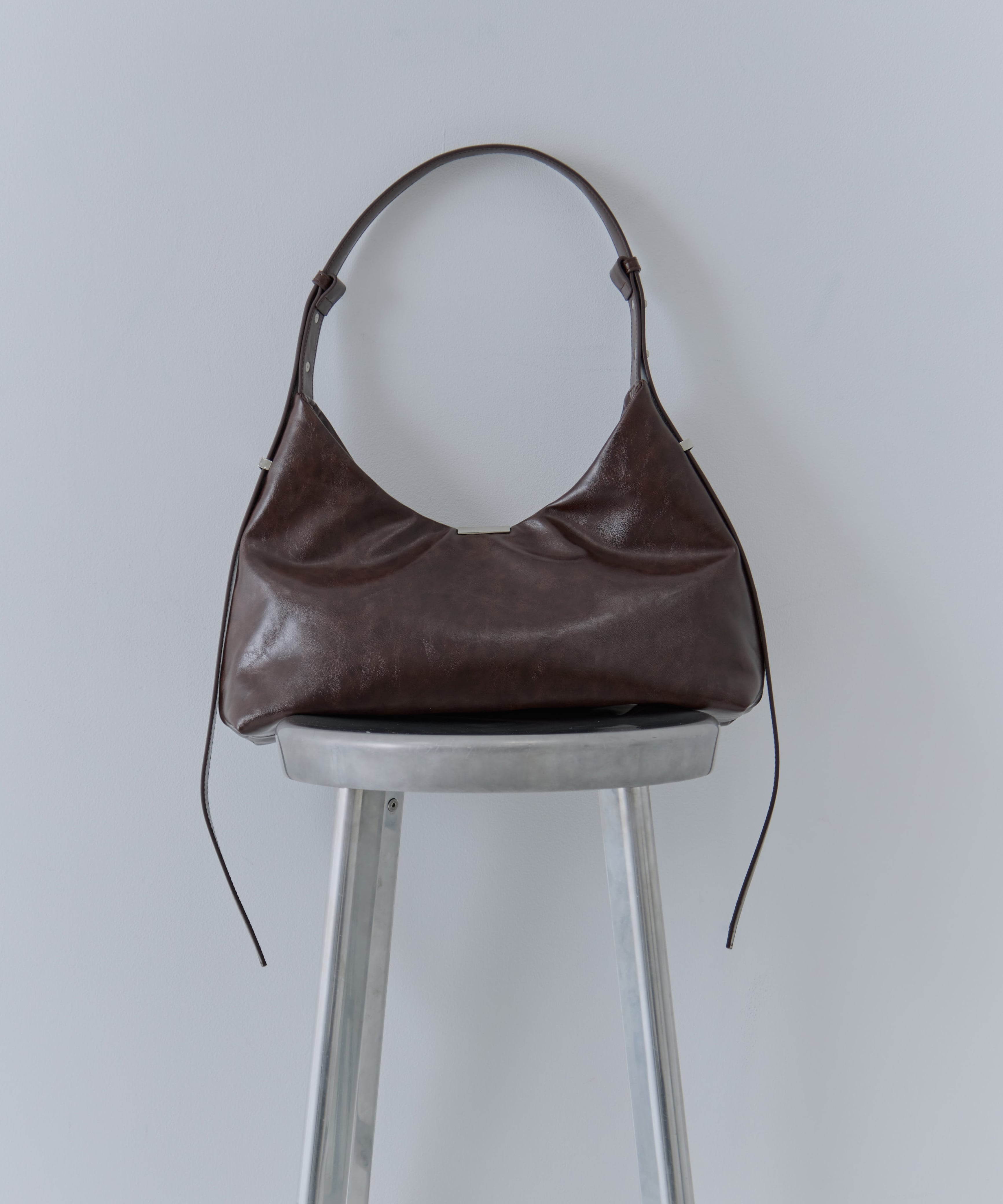 UND PARTS ACCENT ONE HANDLE BAG AMERI