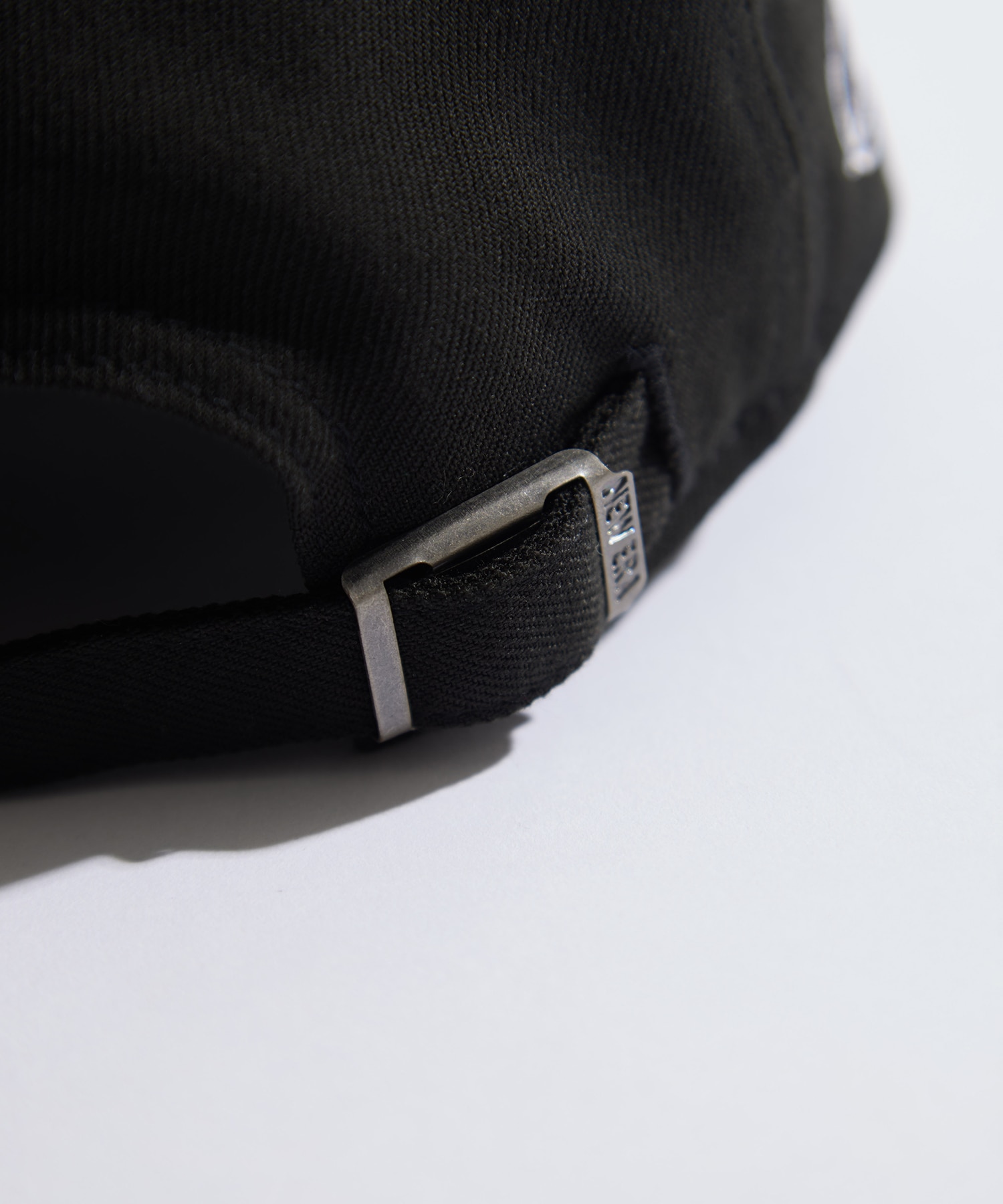 x Newera White Sox Cap BASICKS