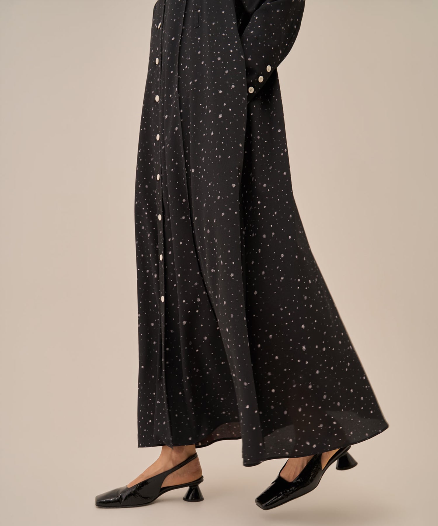 Yasetsu dress AKIRANAKA