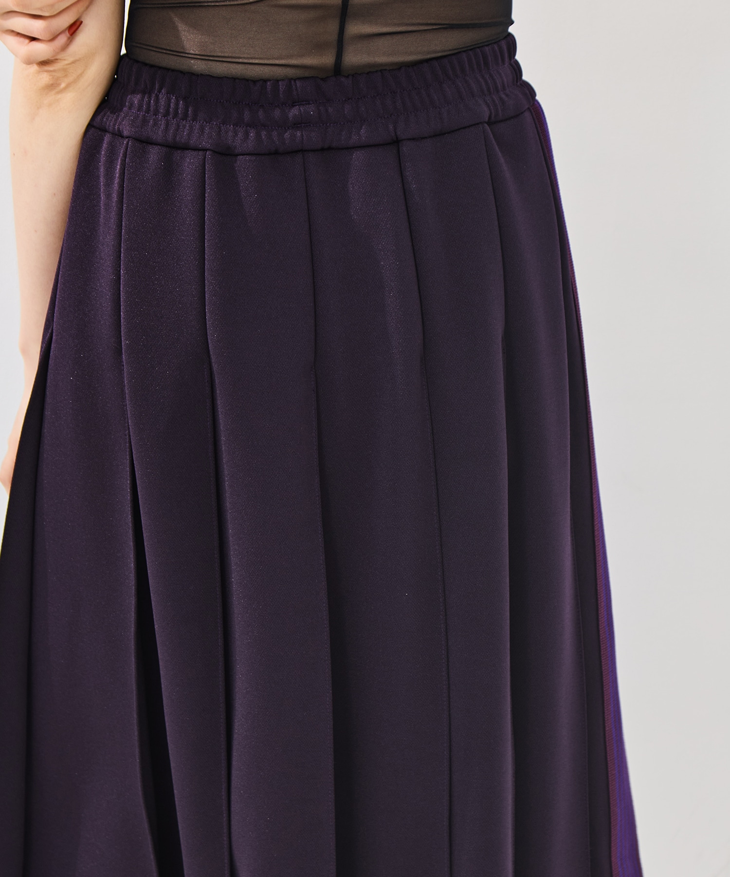Pleated Tarack Skirt-Poly smooth Needles
