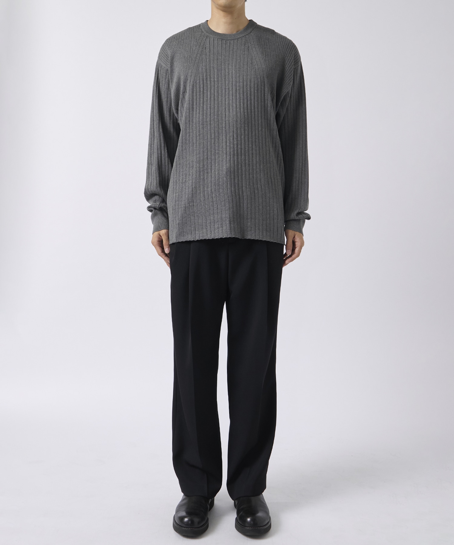 CREW NECK KNIT URU TOKYO