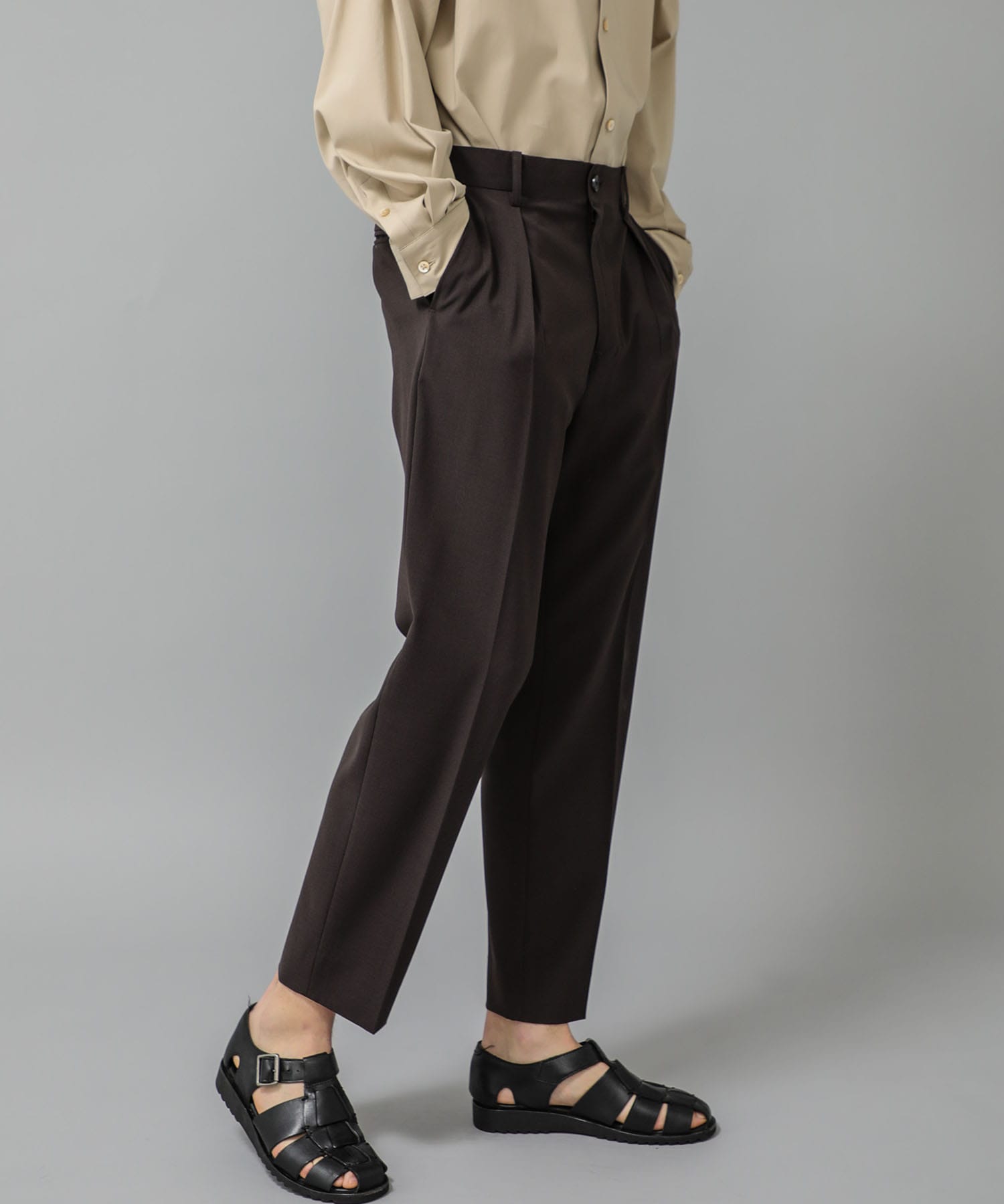 SUPER TAPERED PANTS