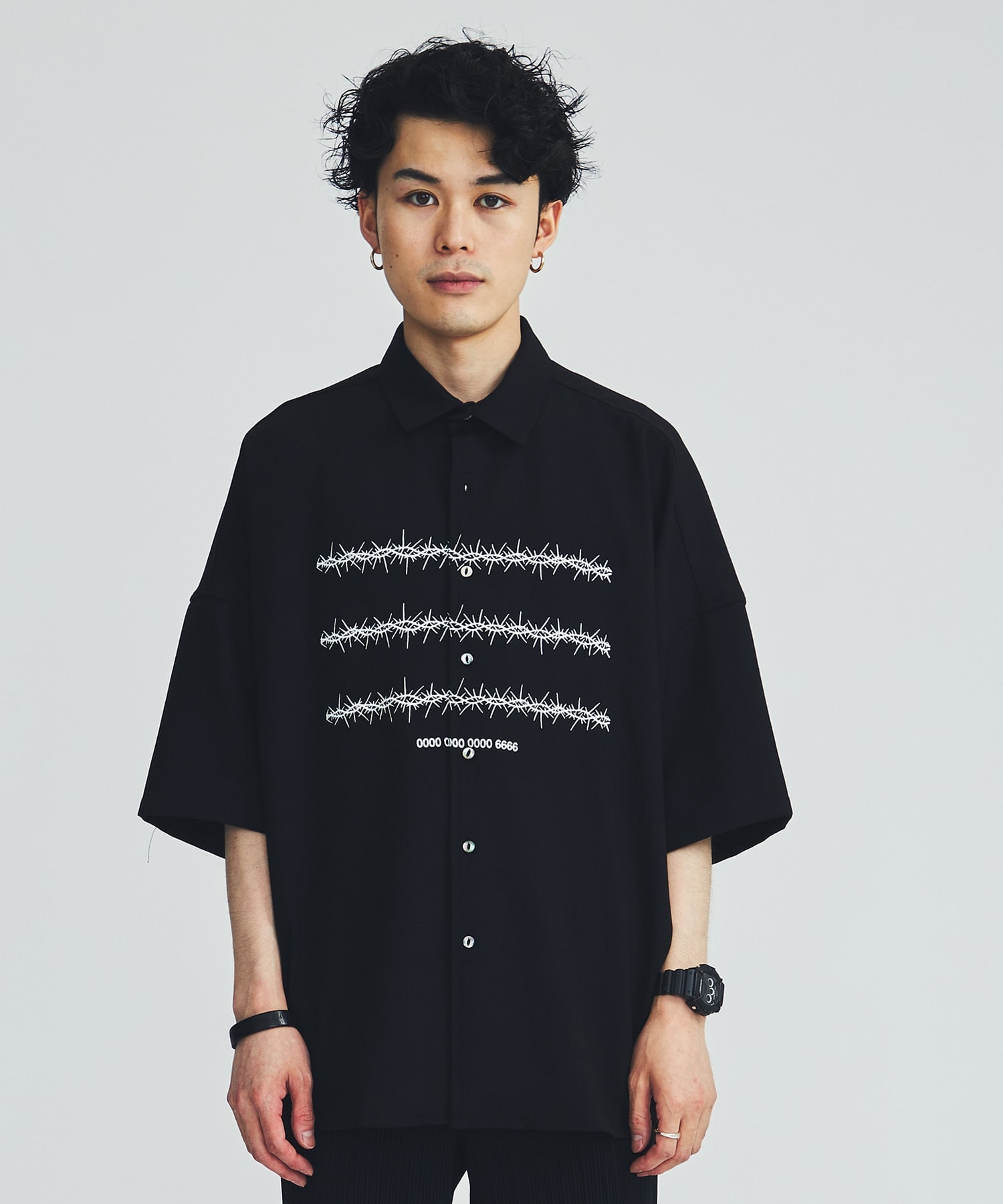 BARBED WIRE emb S/S SHIRTS