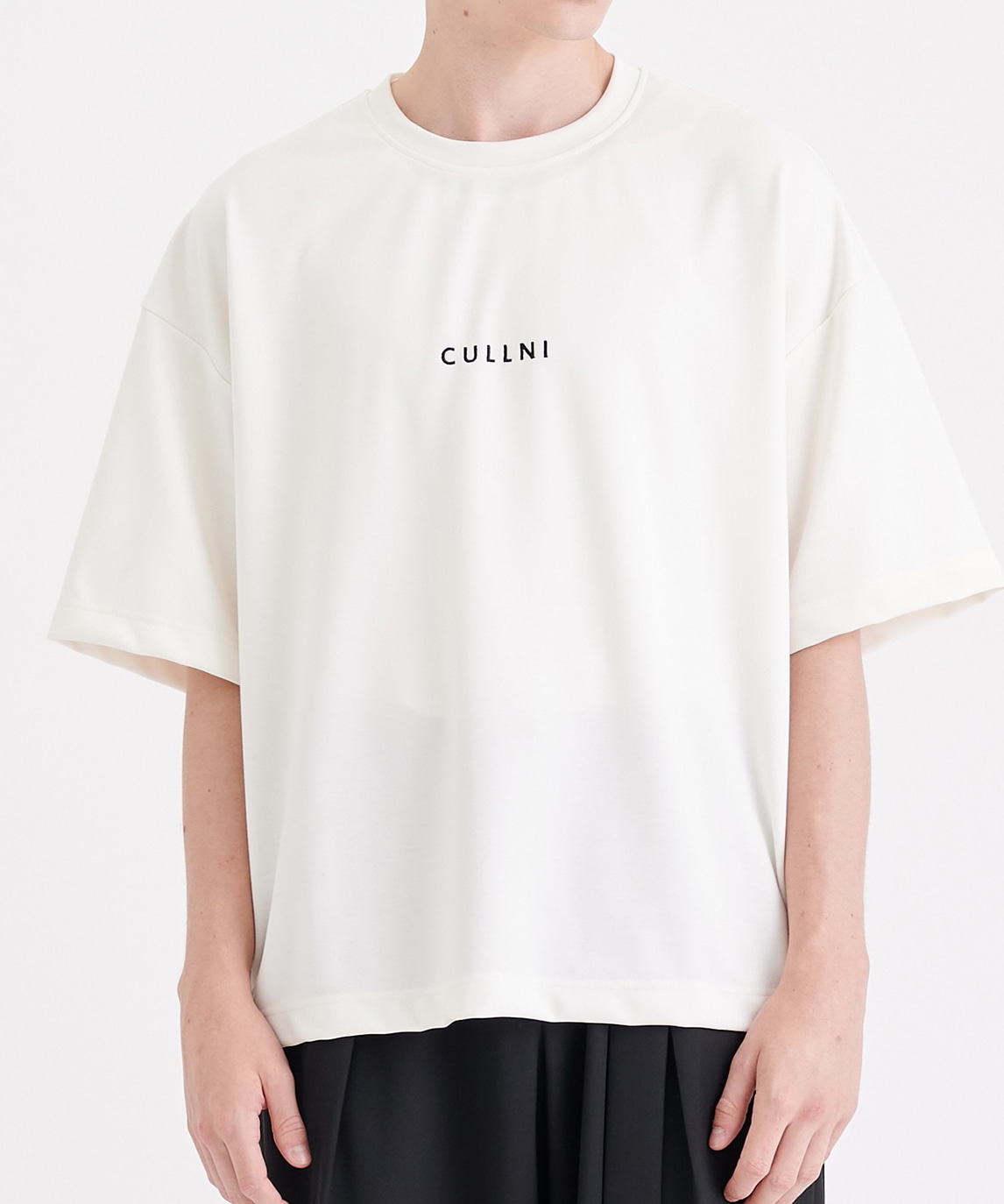 CULLNI Logo Embroidery Tee | CULLNI