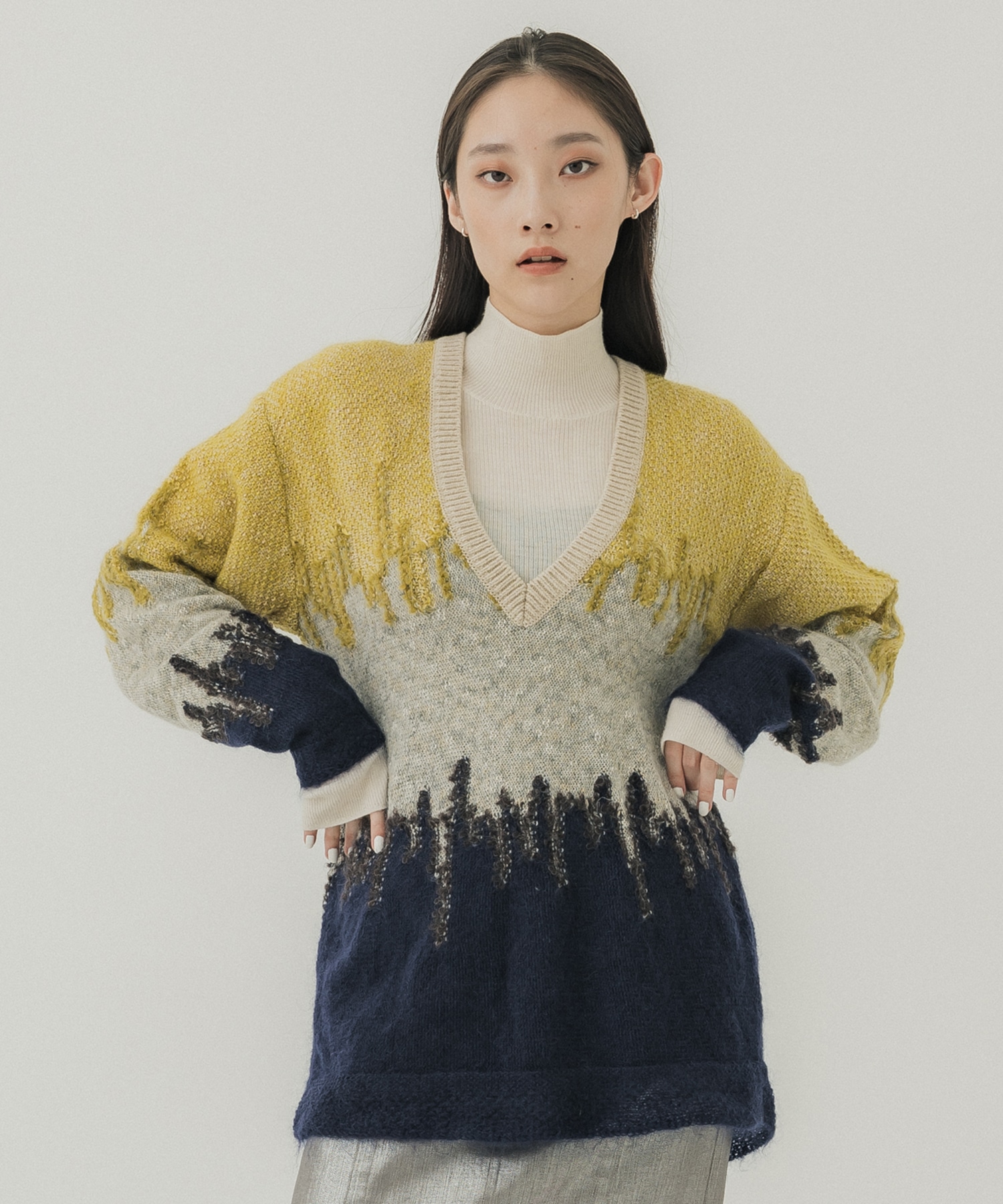 Water mirror knit sweater｜STUDIOUS