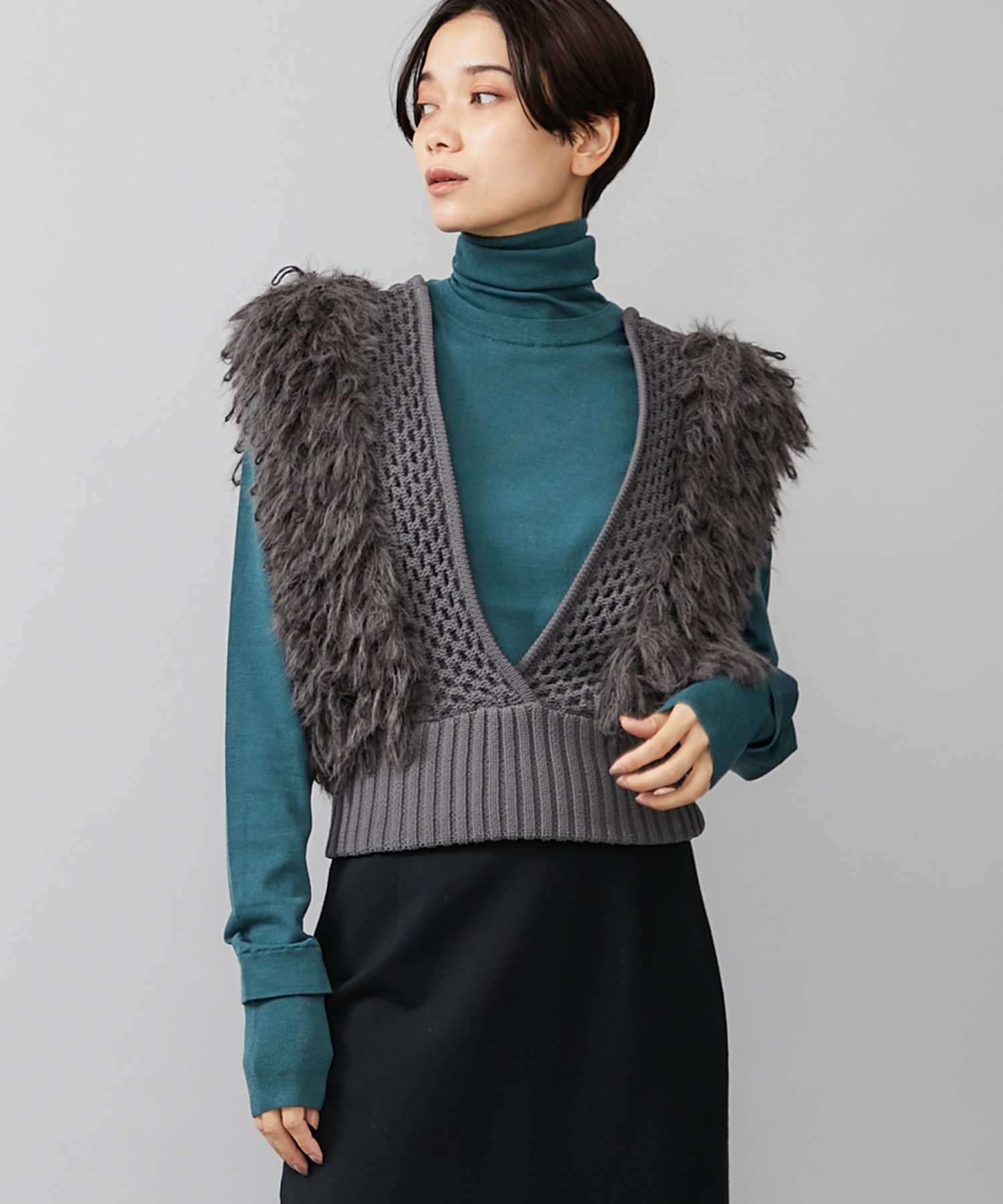 公式ウェブストアで meee様専用leinwande Patchwork Fringe Top ベスト ...