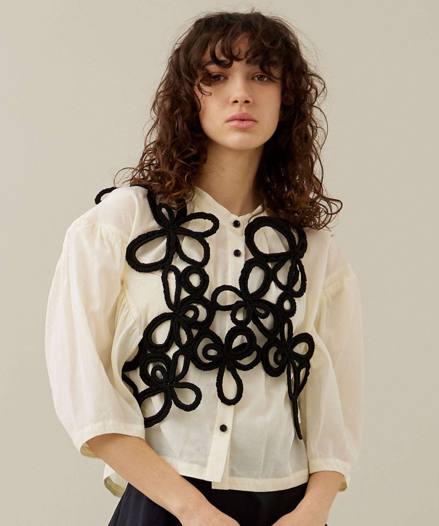 RUMCHE ラムシェ Flower Bond Yarn Harness | labiela.com