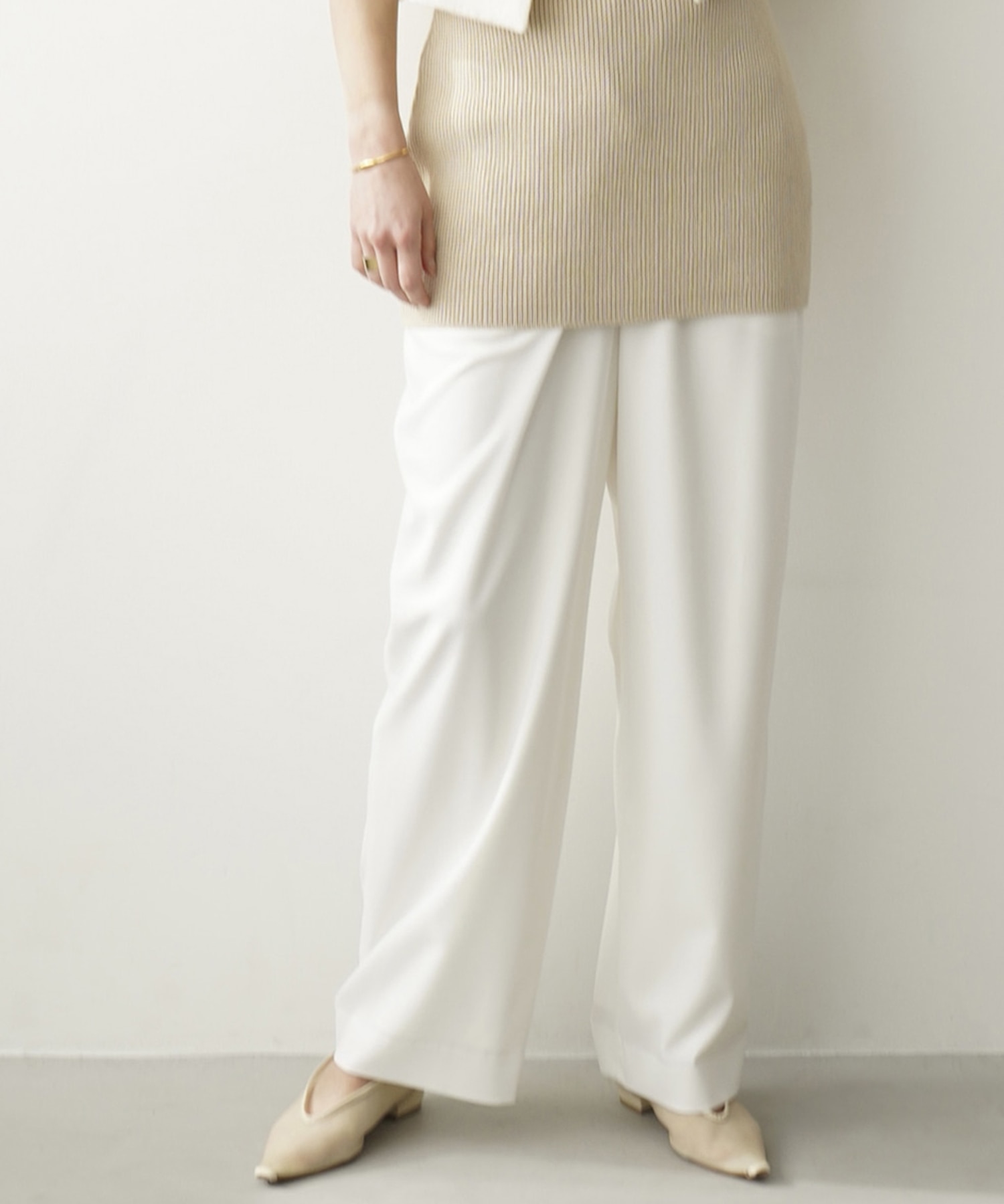 CLANE - CLANE BASIC TUCK PANTSの+industriasmorenoymoreno.com