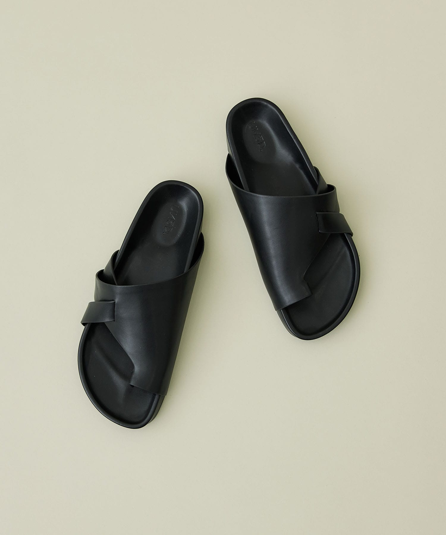 WIDE THONG FLAT SANDAL(37 BLACK): UN3D.: WOMENS｜ STUDIOUS ONLINE