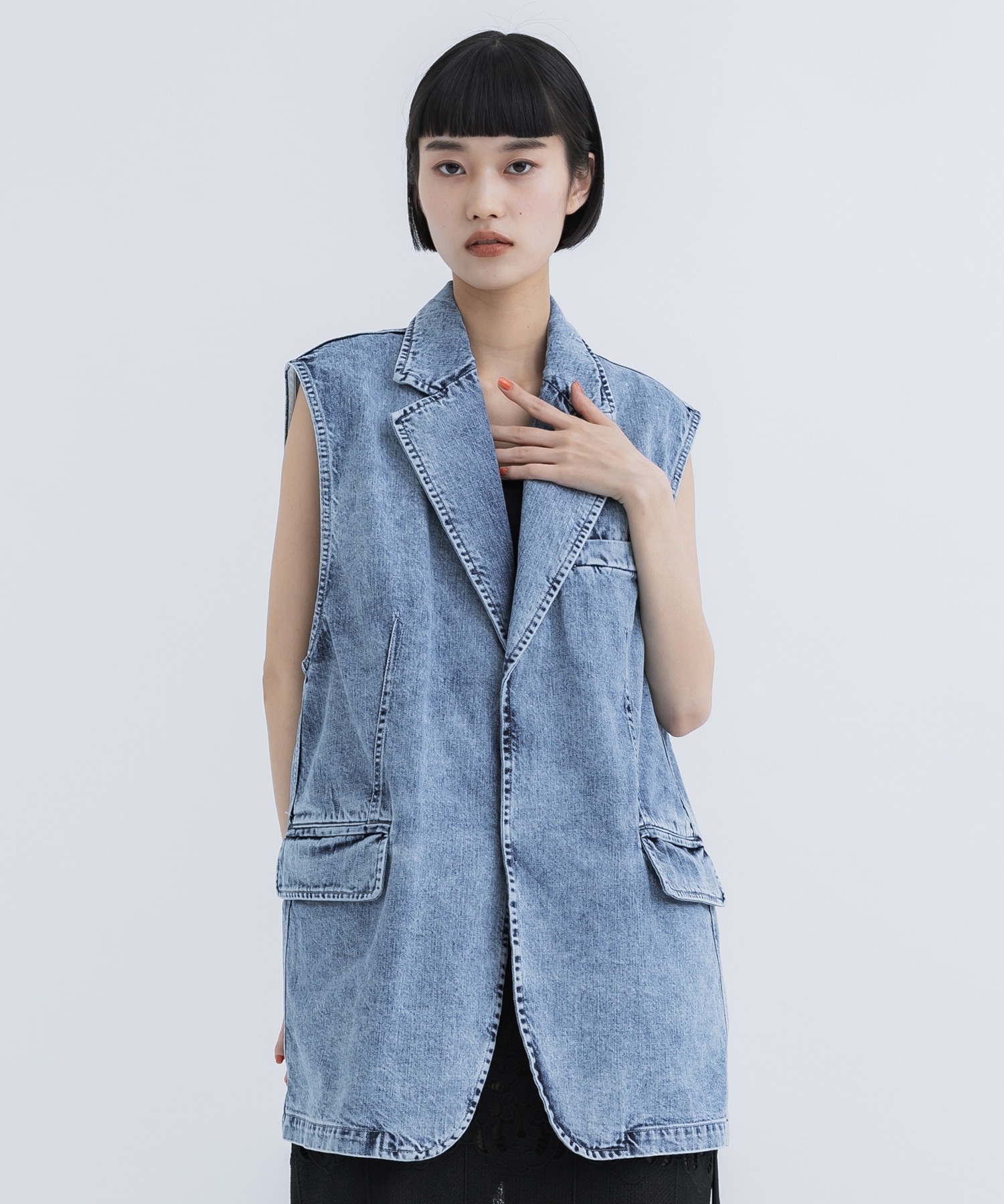 Denim sleeveless jacket