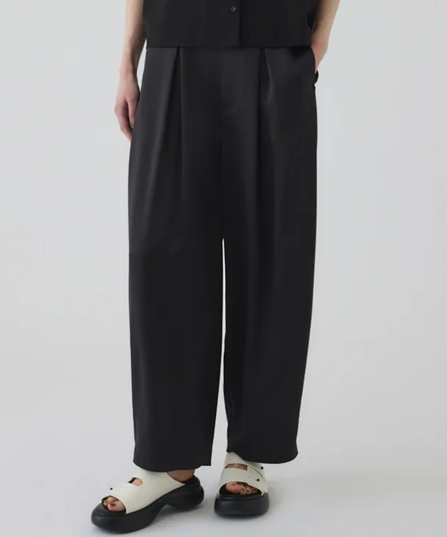 新品未使用 RIM.ARK Round silhouette PT 36 RIM.ARK | Round silhouette PT (PANTS ) |RIM.ARK ONLINE STORE