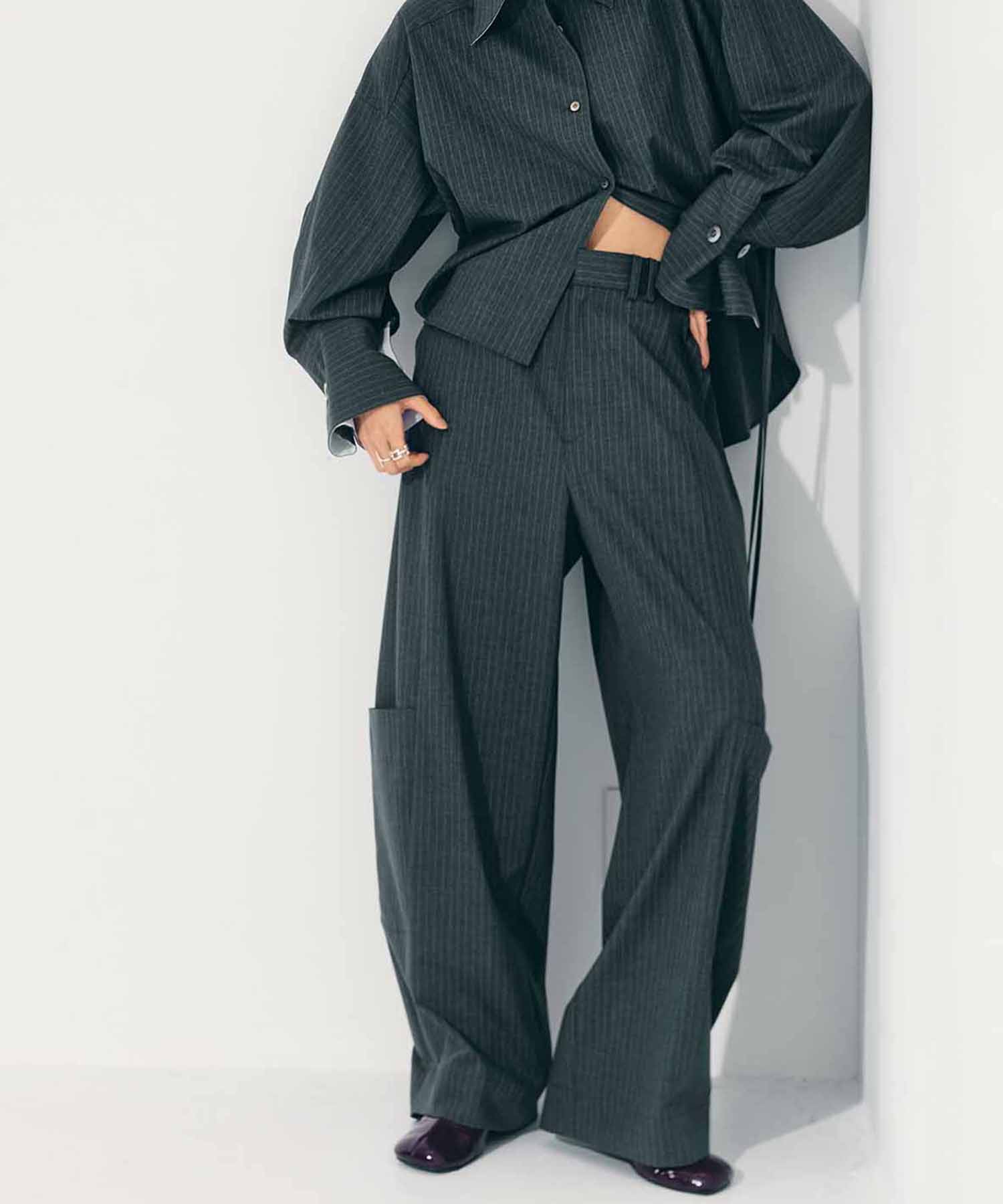 Soft Barrel Leg Cargo Trousers STUDIOUS