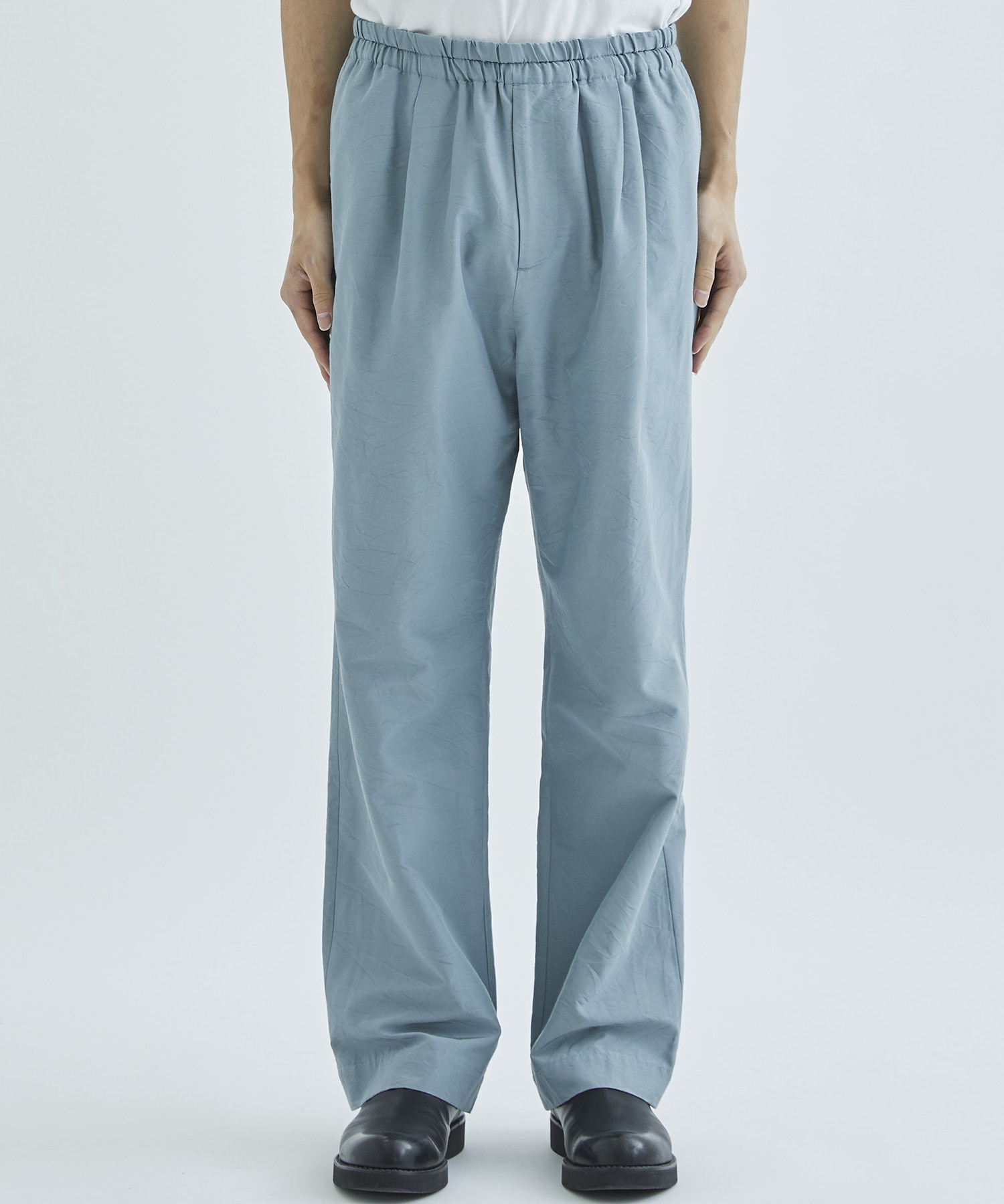 SEMI FLARED RELAXED PANTS