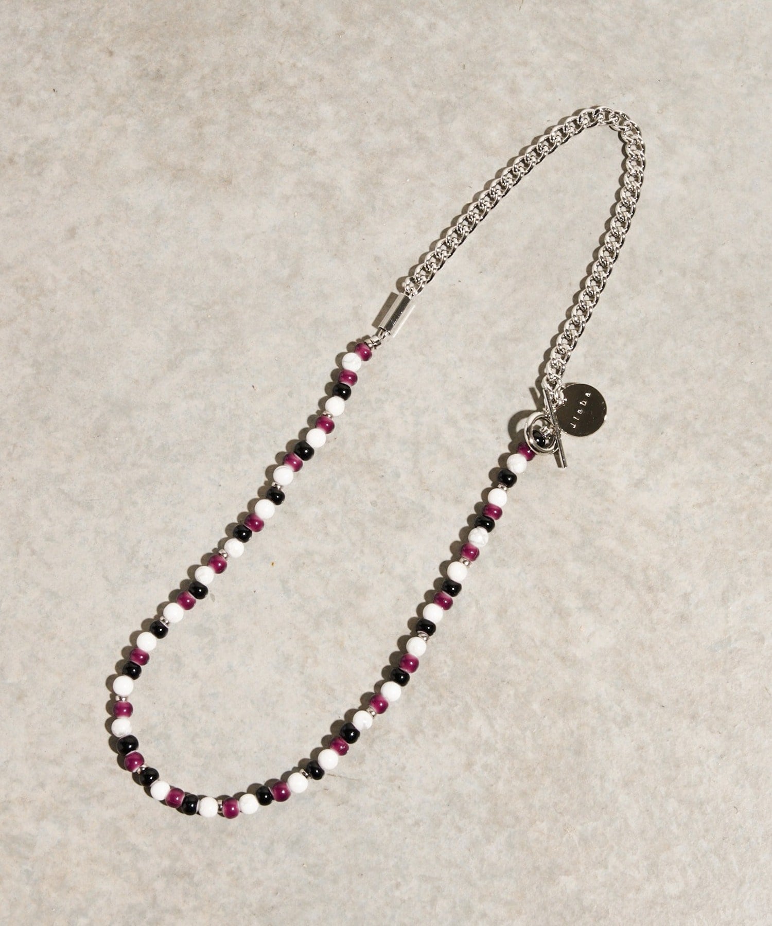 SWITCHING BEADS NECKLACE