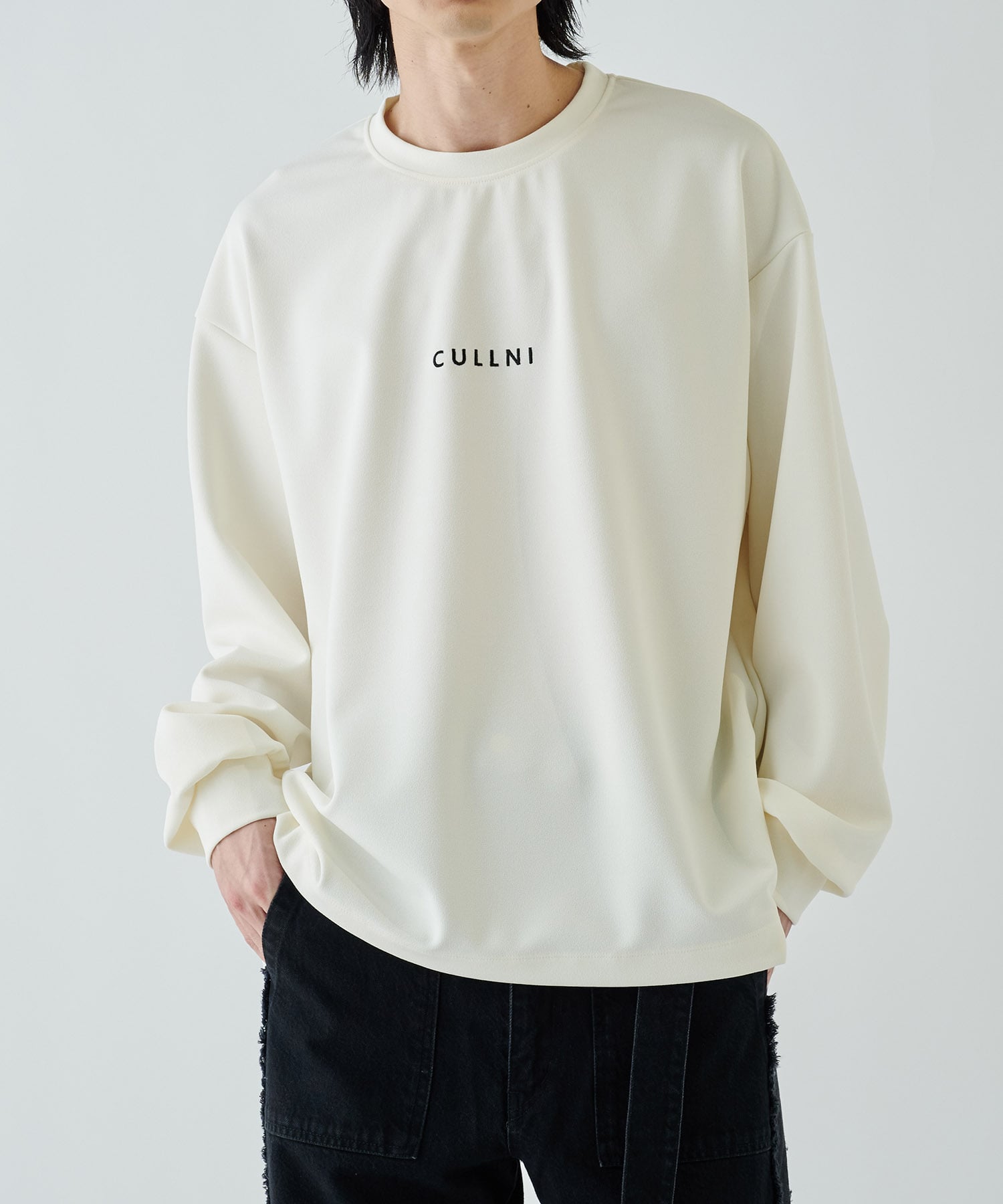 CULLNI Logo Embroidery Stretch Georgette Long Sleeve Tee