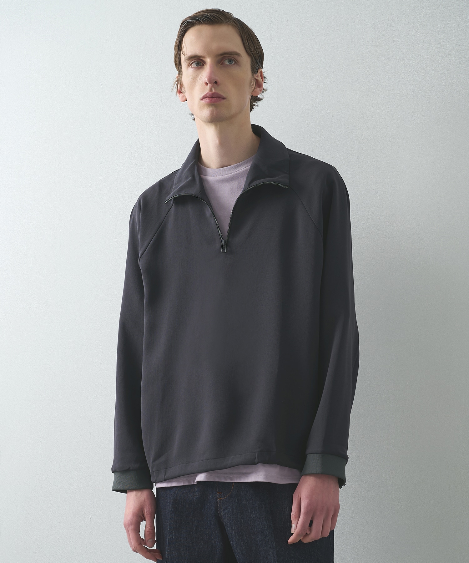 ESSENTIAL HALF ZIP SWEAT SHIRTS