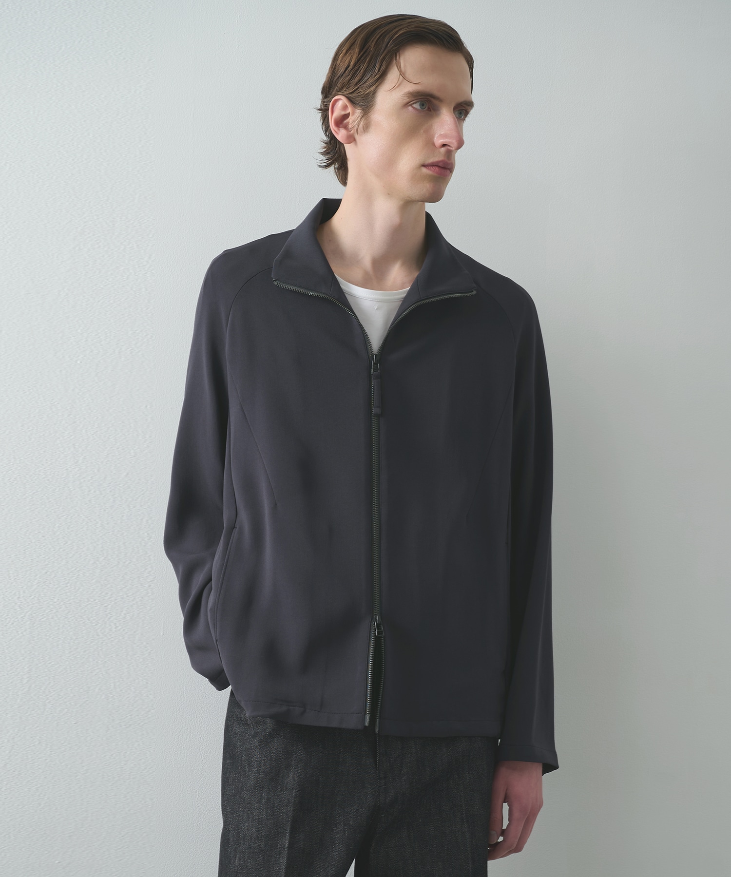 ESSENTIAL STAND BLOUSON