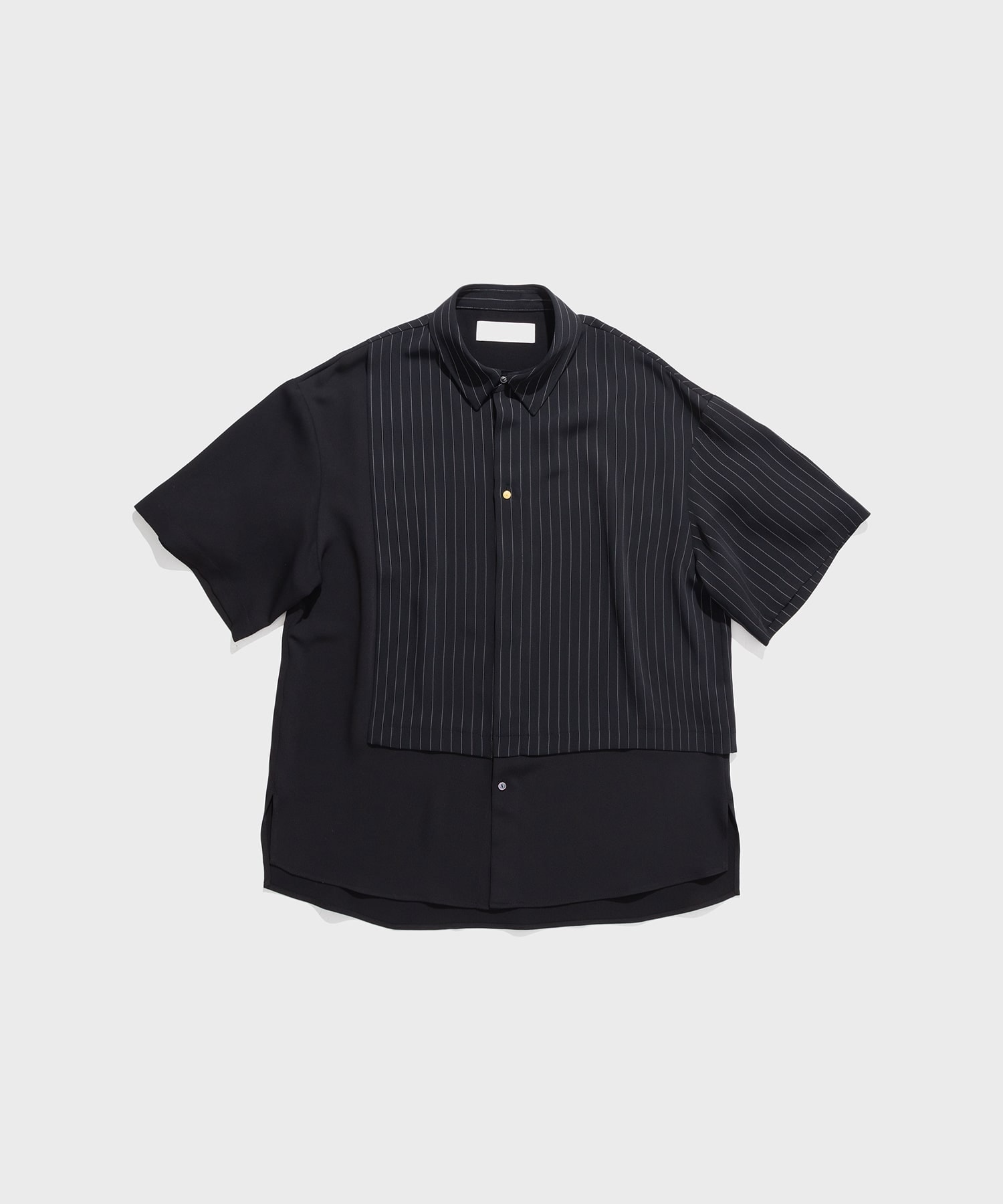 Double Cloth AsymmetricalStripe Short Sleeve Shirt