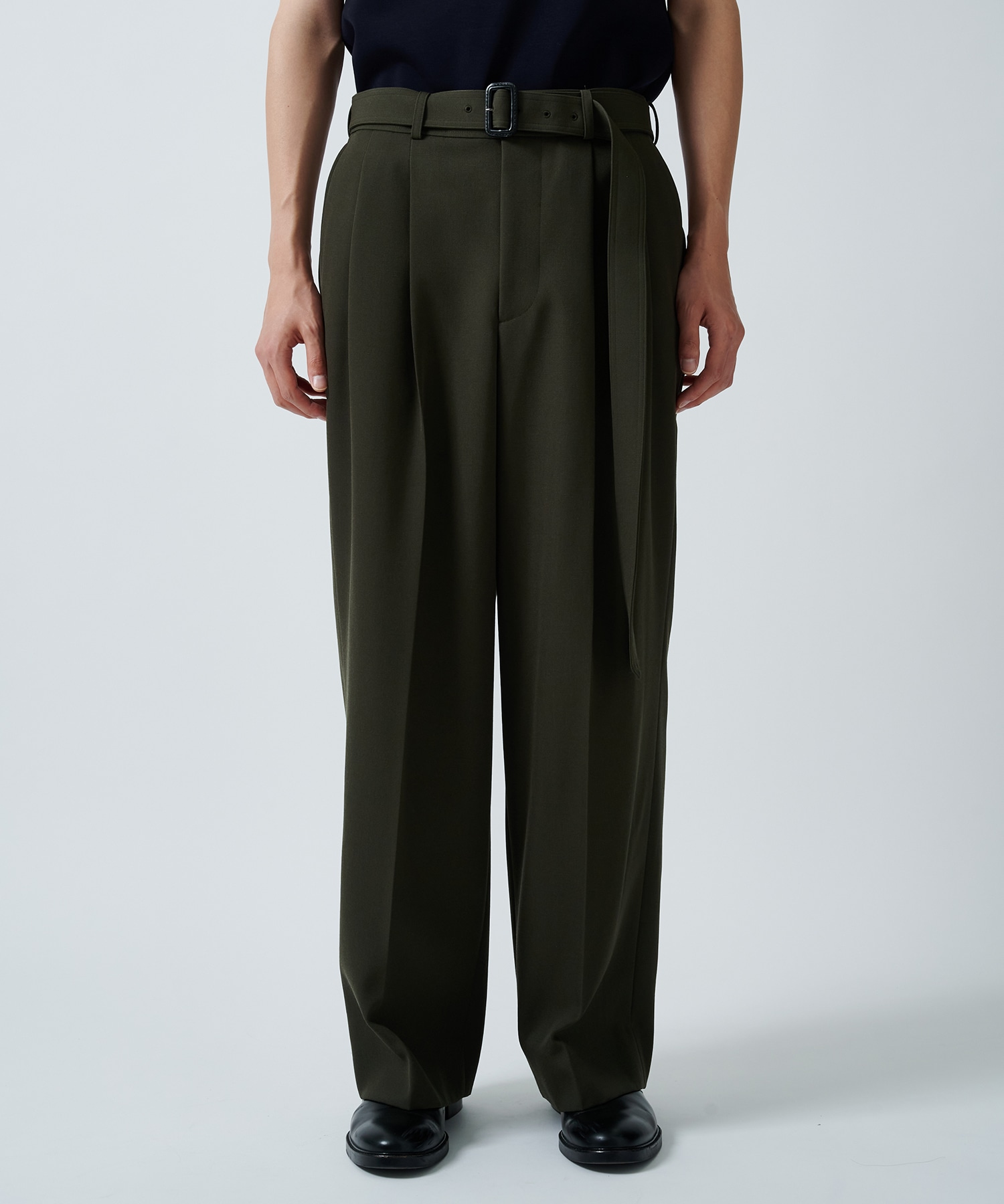 RERACS BELTED TUCK SLACKS