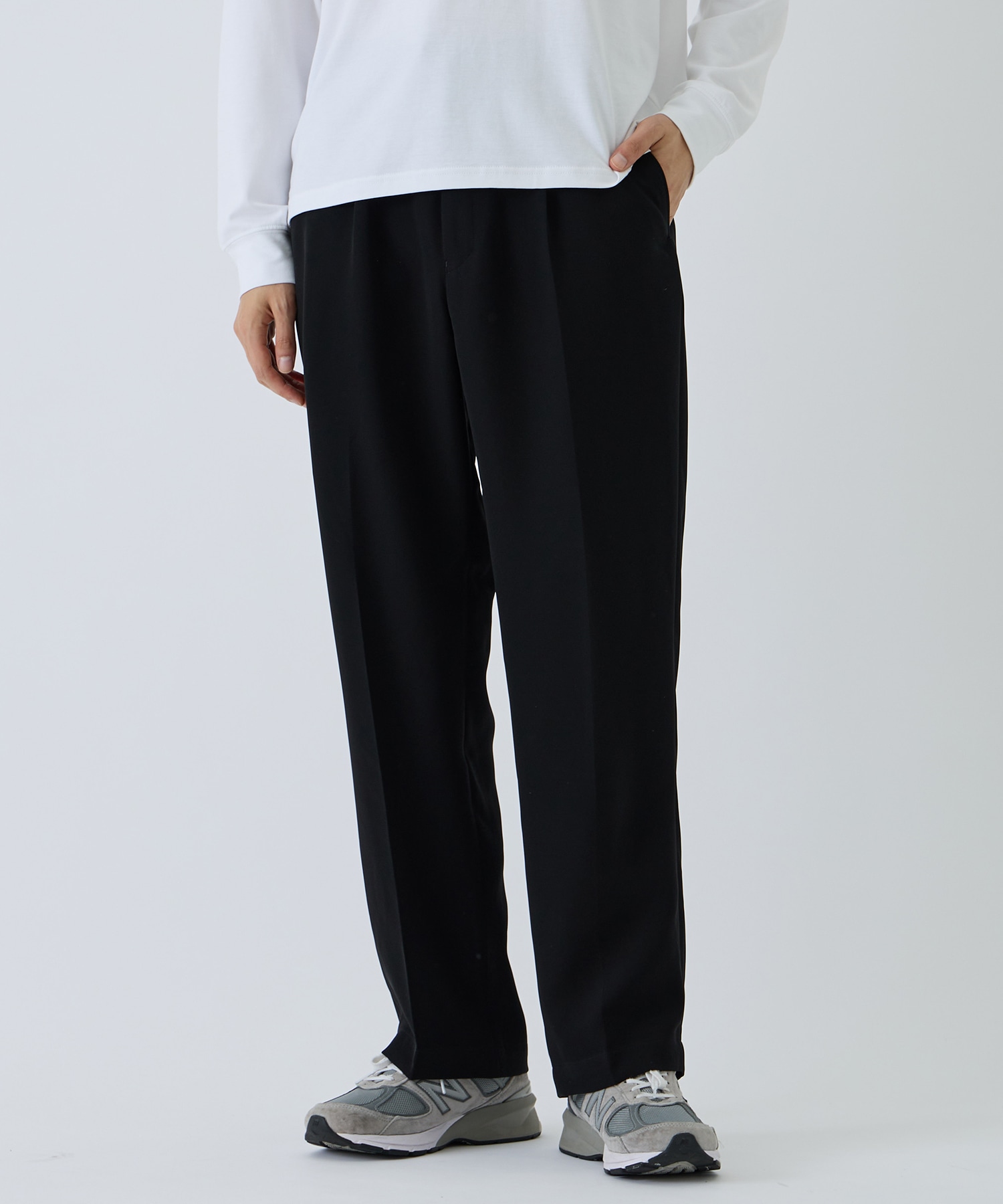 WIDE TAPERED EASY SLACKS