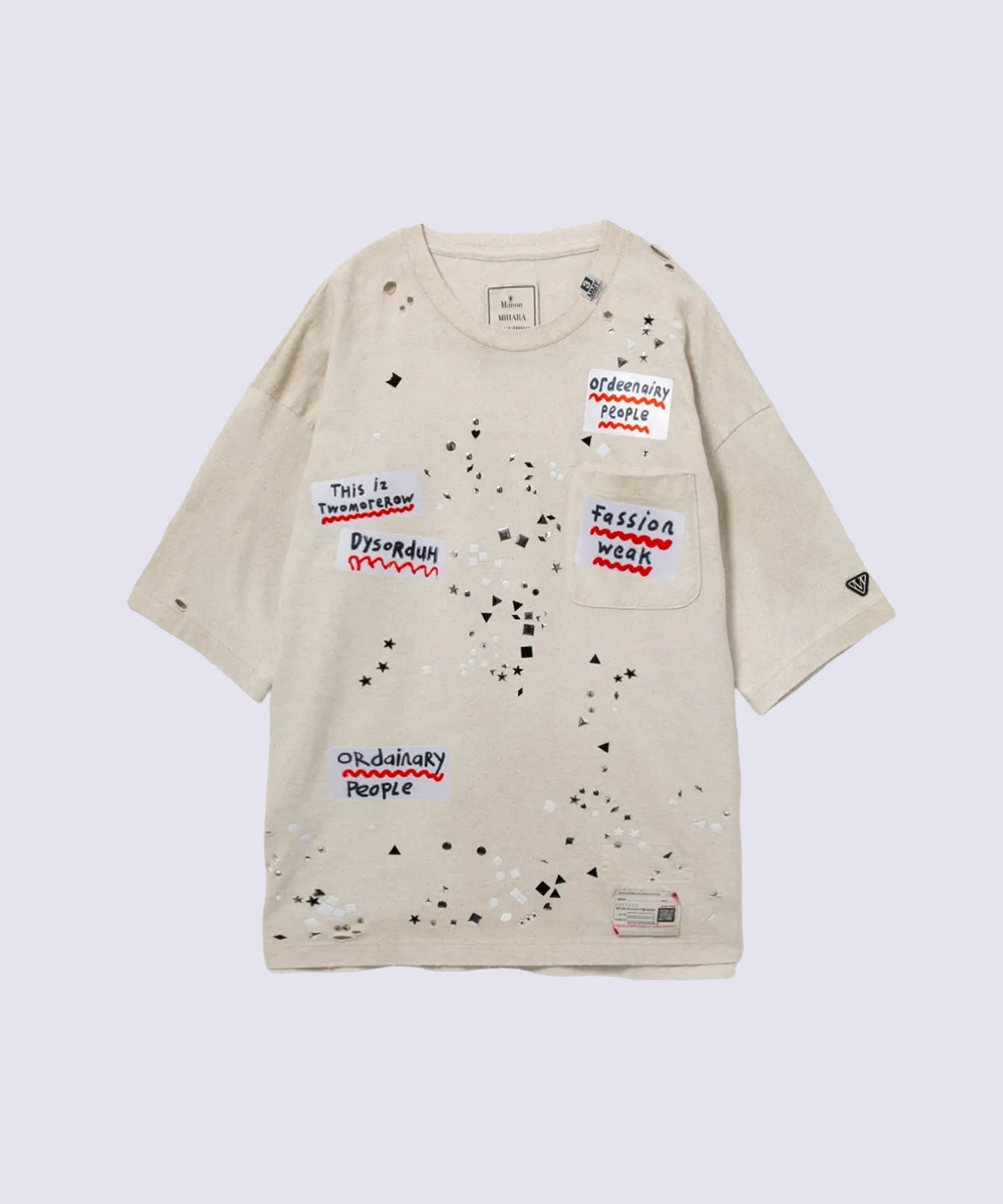 EMBELLISHED STICKER TEE