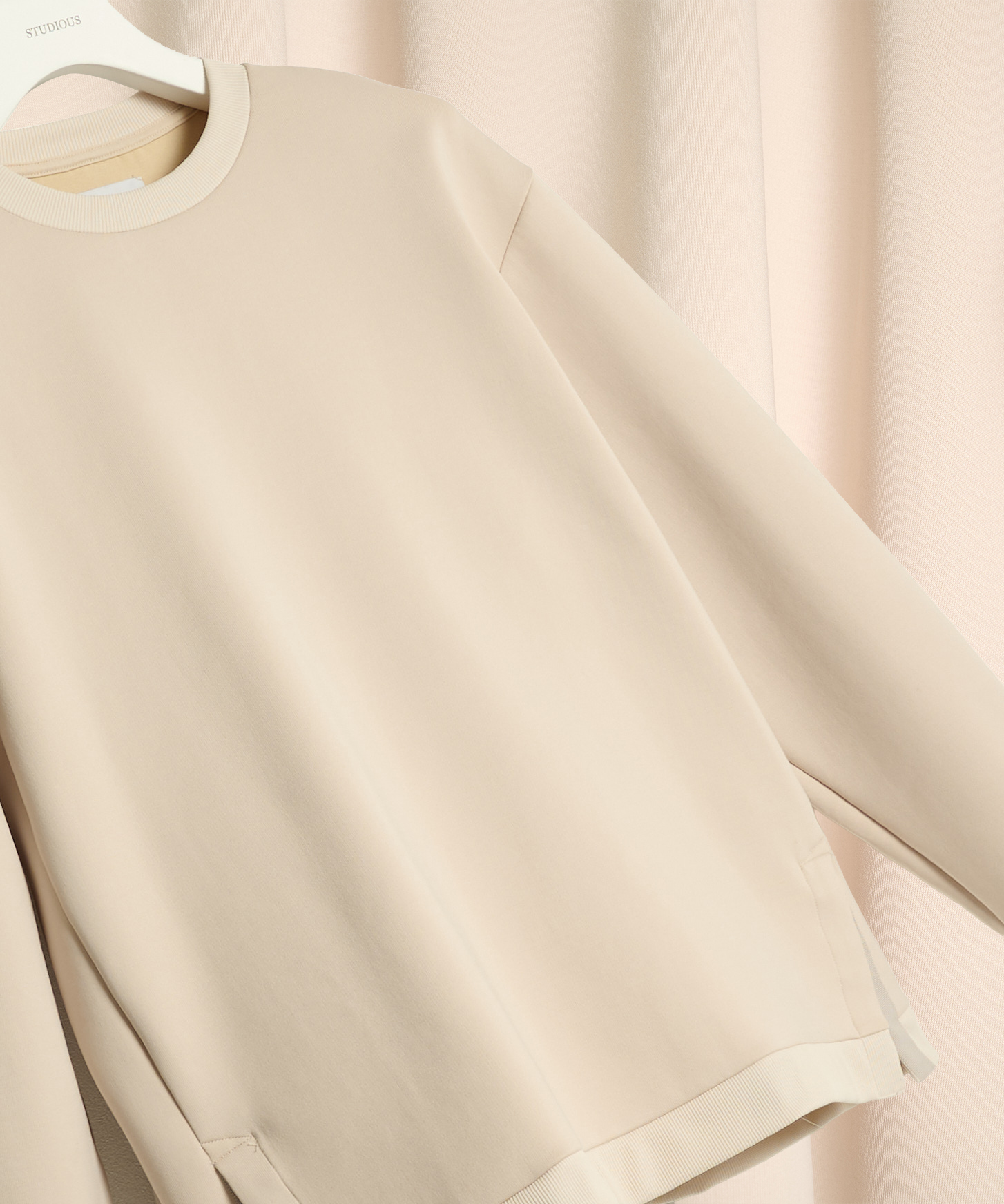 FEELS GOOD SIDESLIT SWEAT			