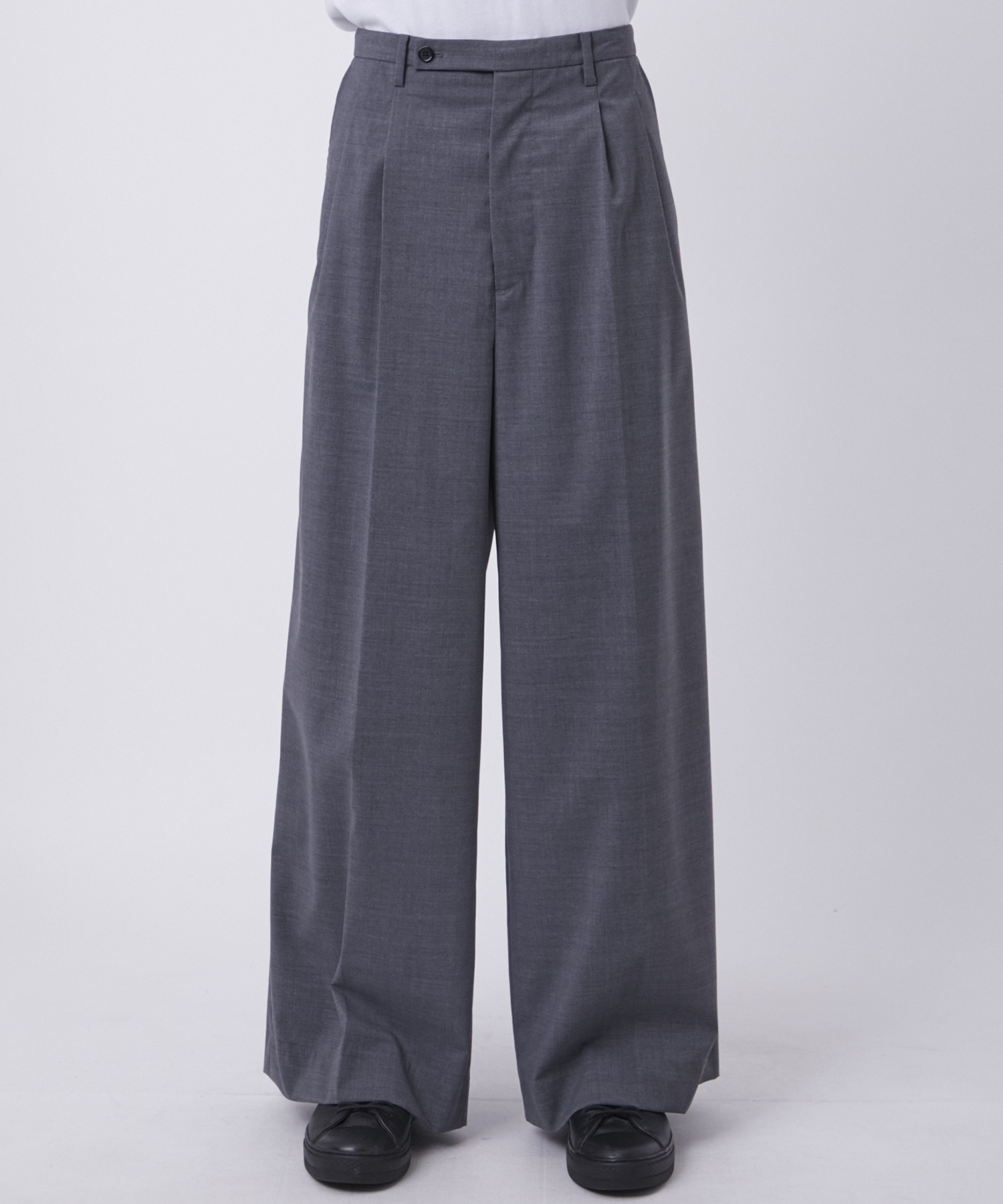 DOUBLE TUCK WIDE TROUSERS